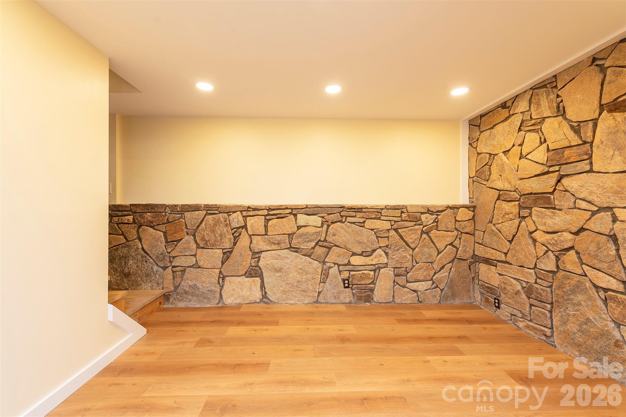 32 Harnett Street — Asheville