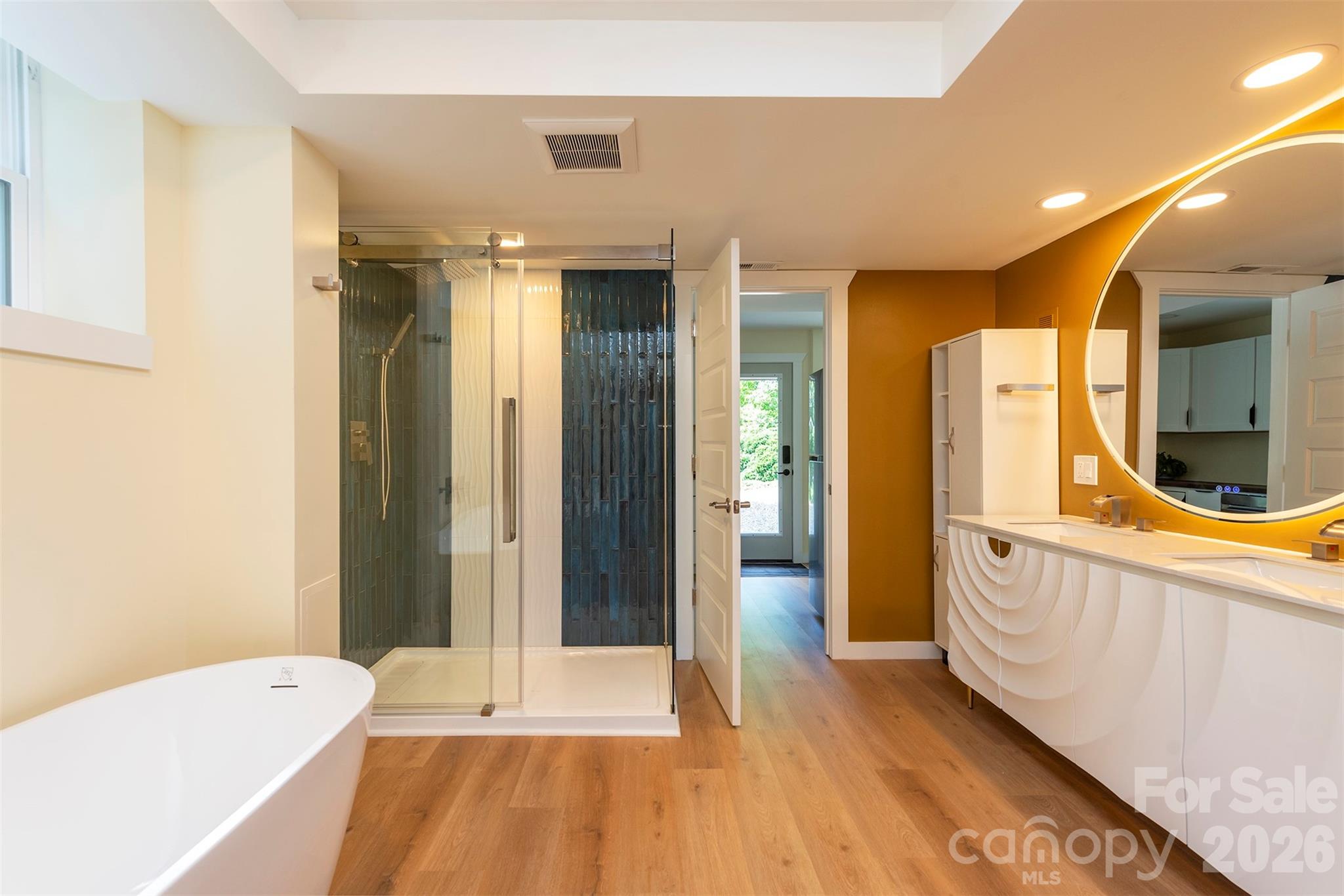 32 Harnett Street — Asheville