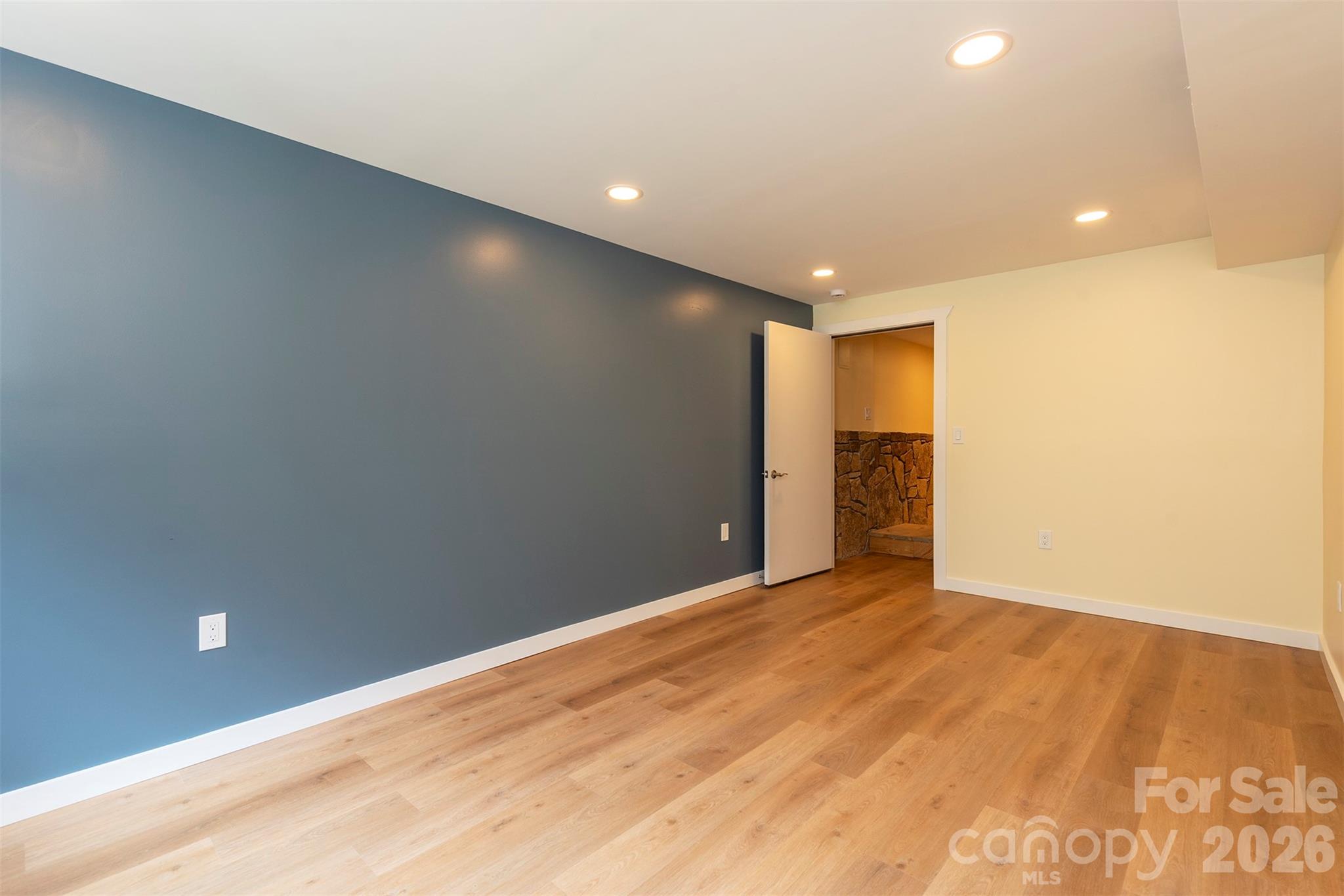 32 Harnett Street — Asheville