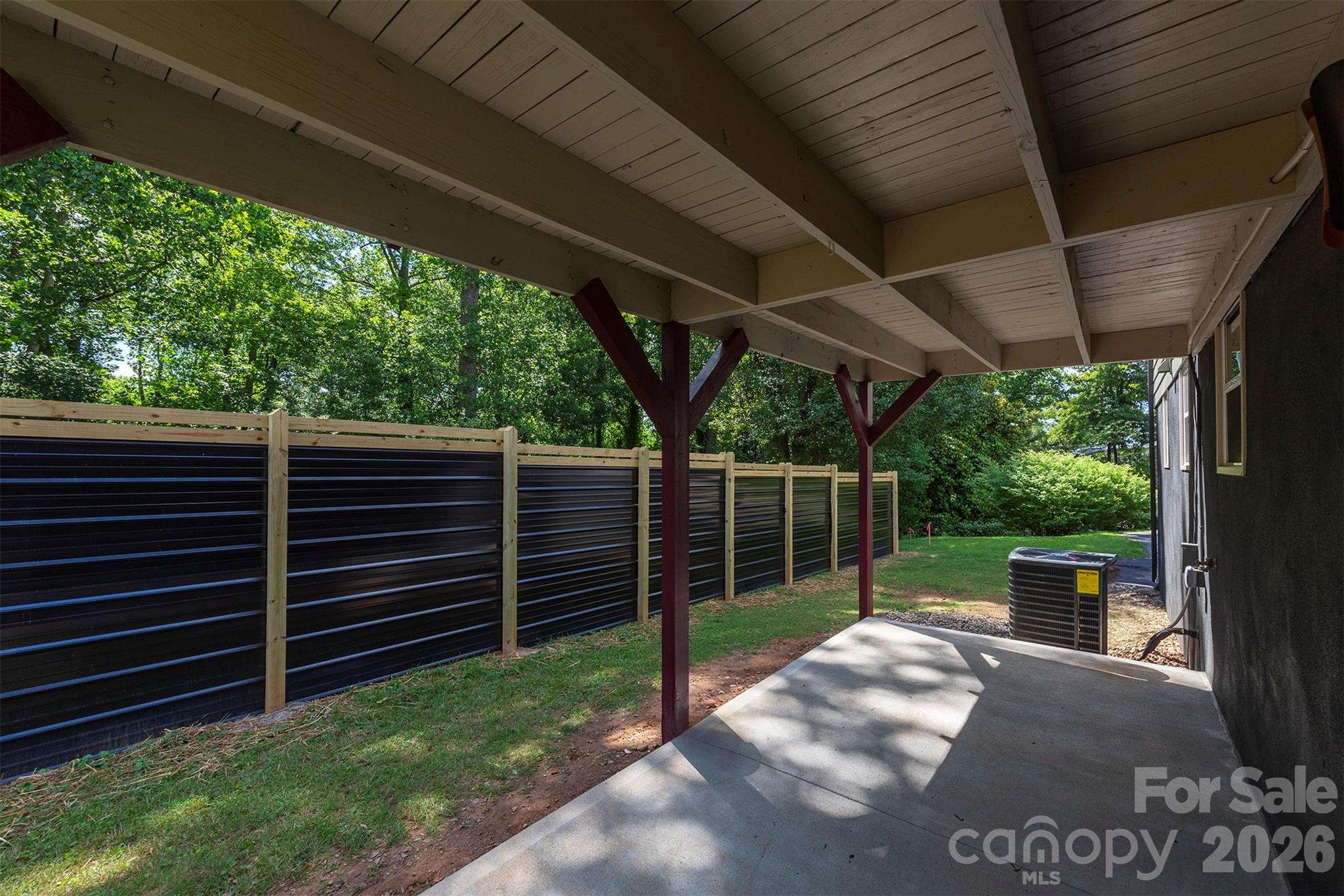 32 Harnett Street — Asheville