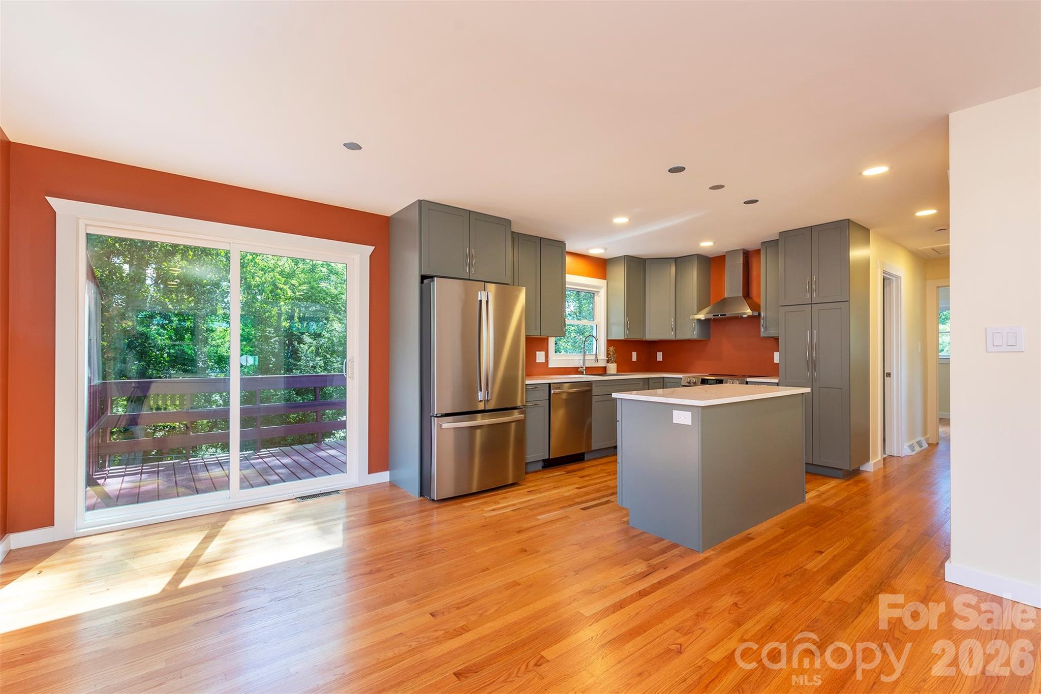 32 Harnett Street — Asheville