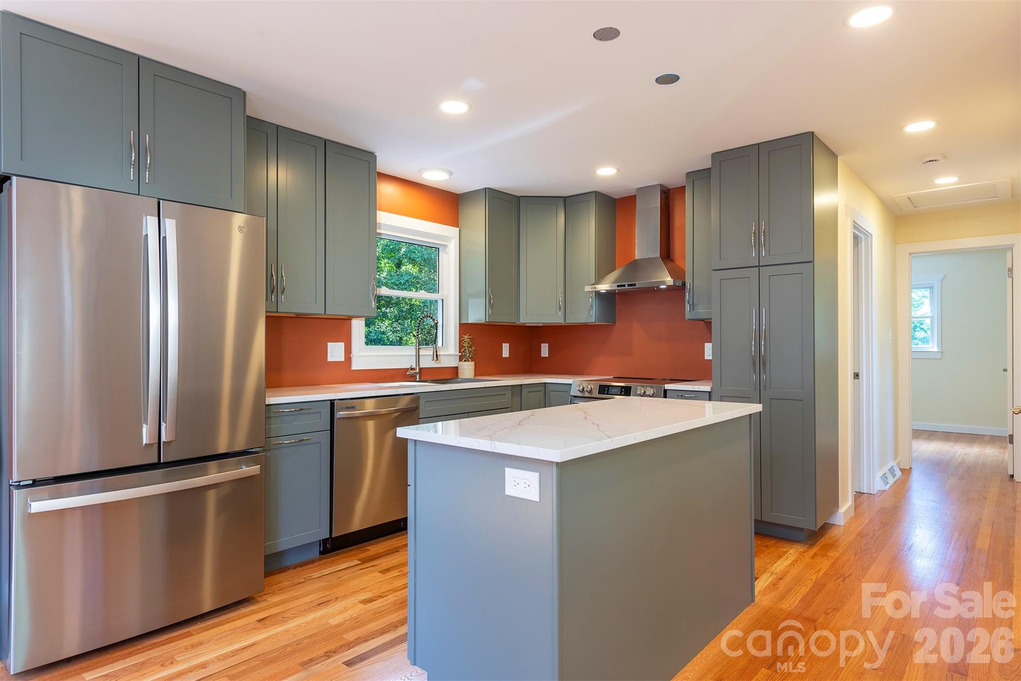 32 Harnett Street — Asheville