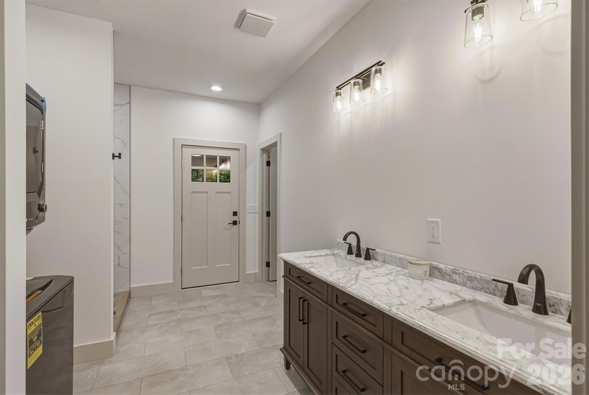 5676 MARBLESTONE Drive — Granite Falls