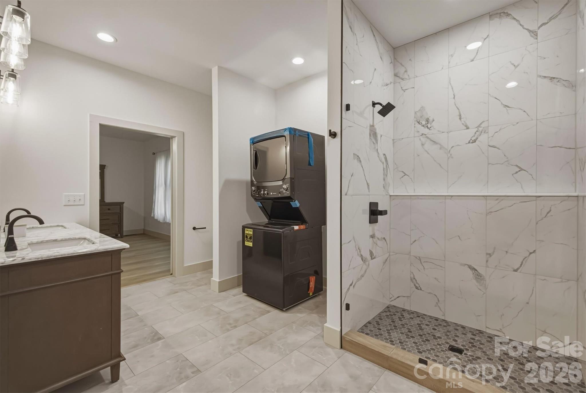 5676 MARBLESTONE Drive — Granite Falls