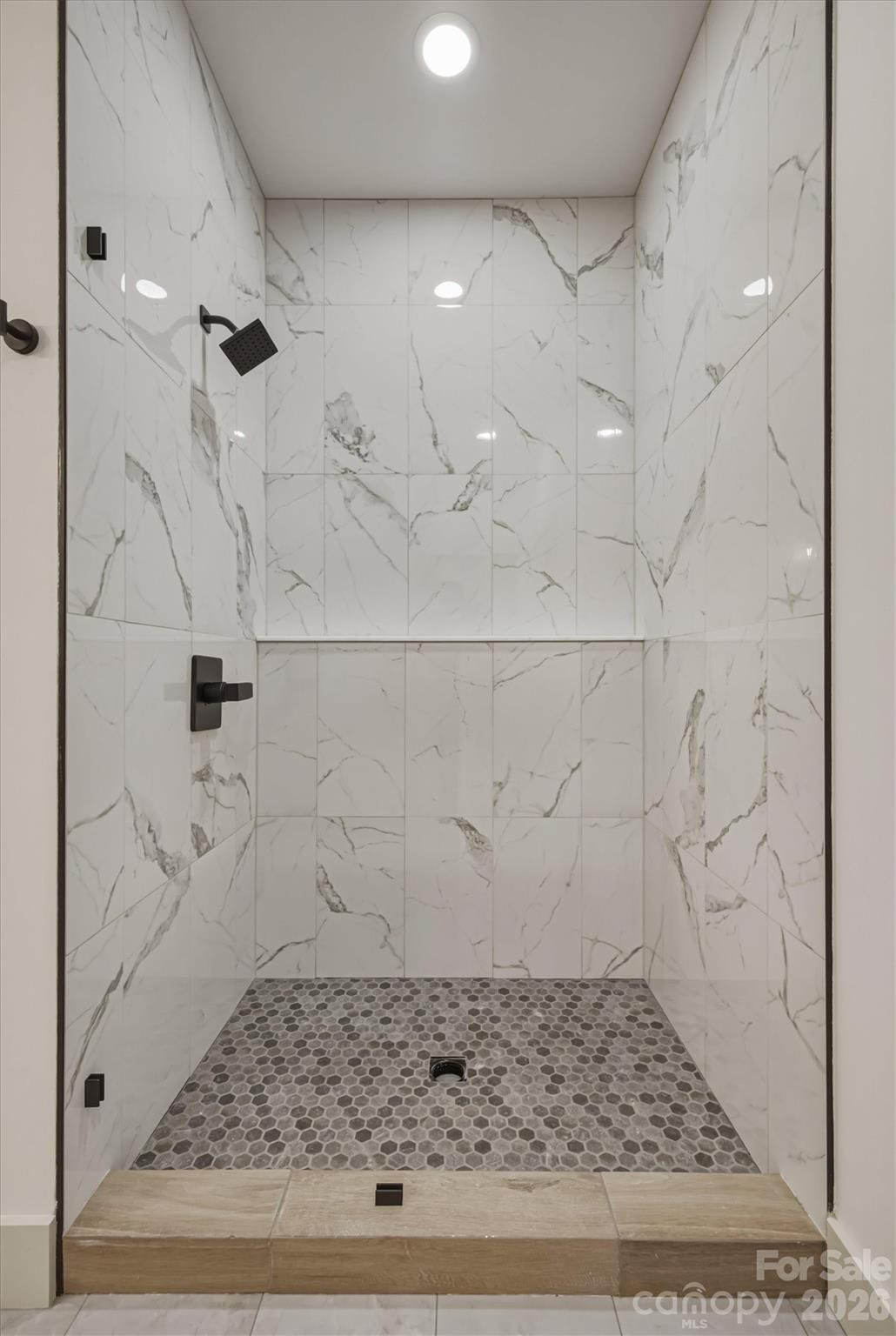 5676 MARBLESTONE Drive — Granite Falls