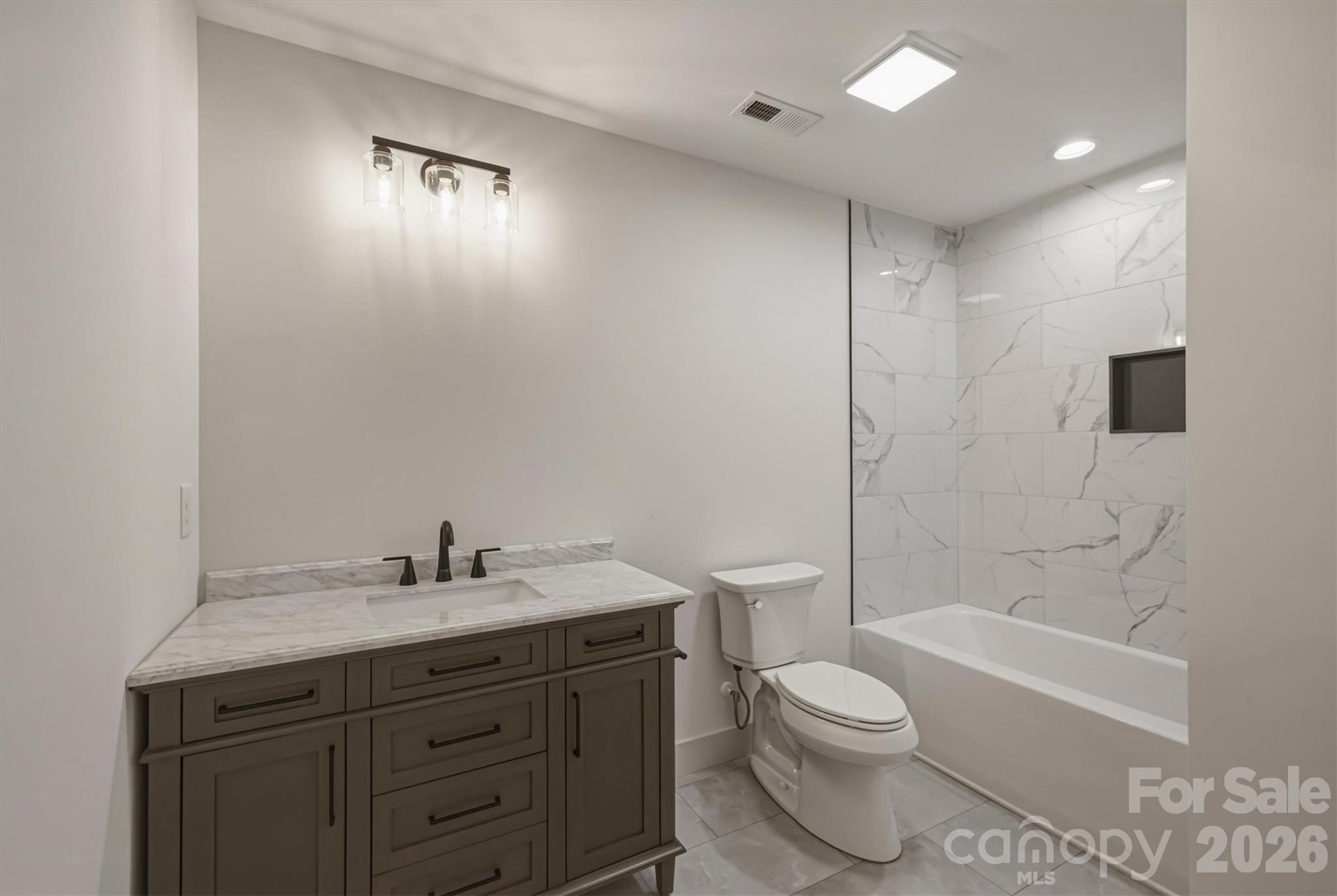 5676 MARBLESTONE Drive — Granite Falls