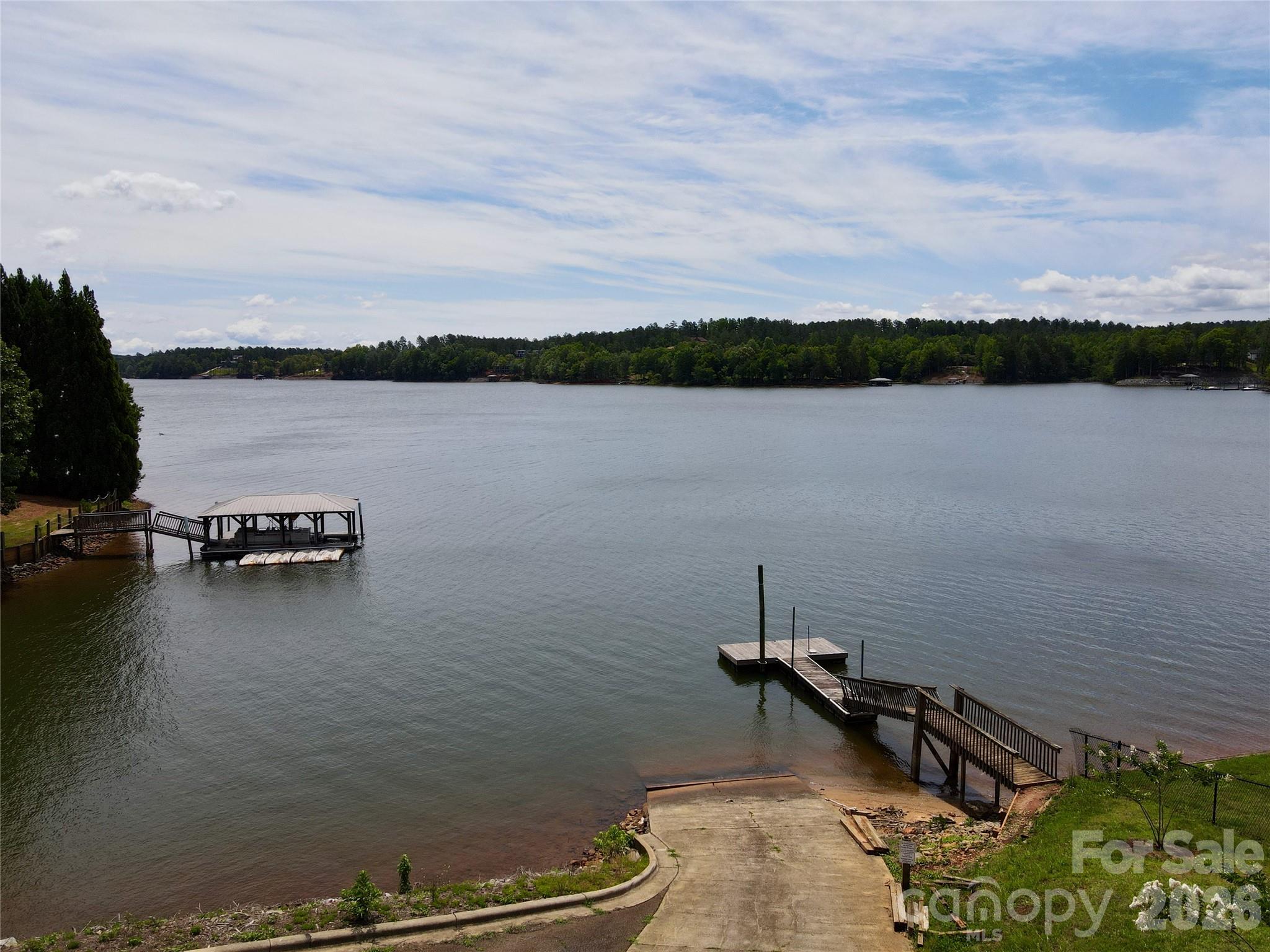 5676 MARBLESTONE Drive — Granite Falls