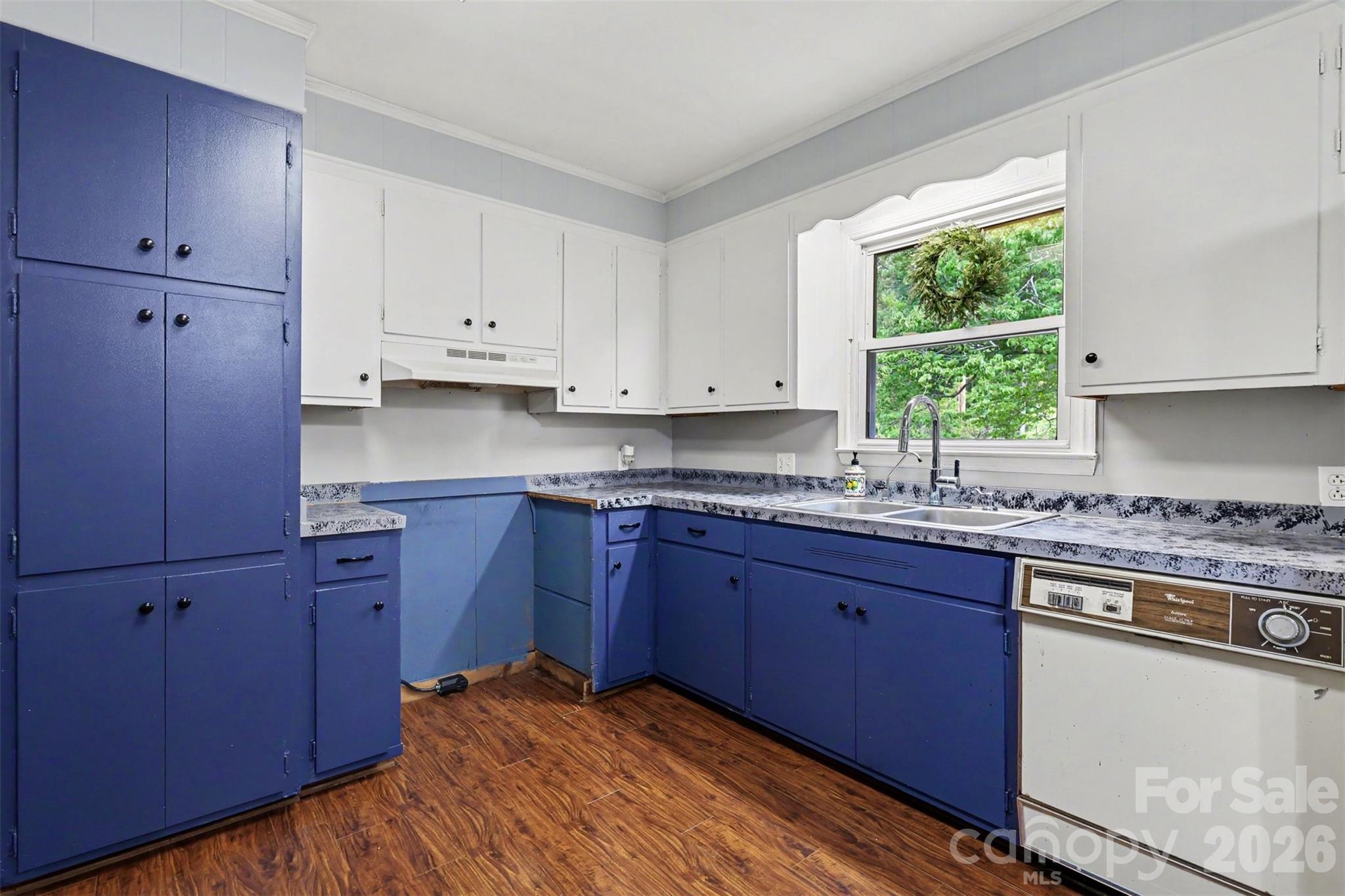 6774 Woodhaven Road — Kershaw