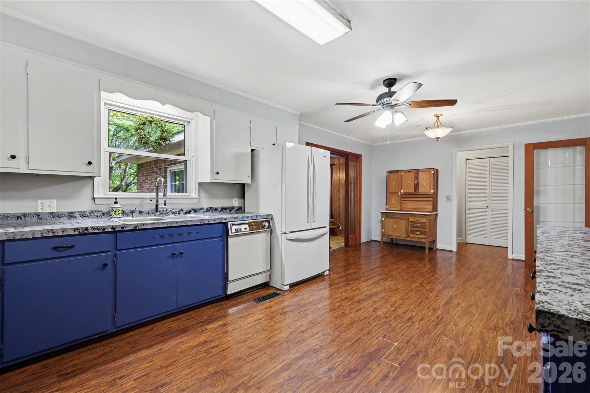 6774 Woodhaven Road — Kershaw