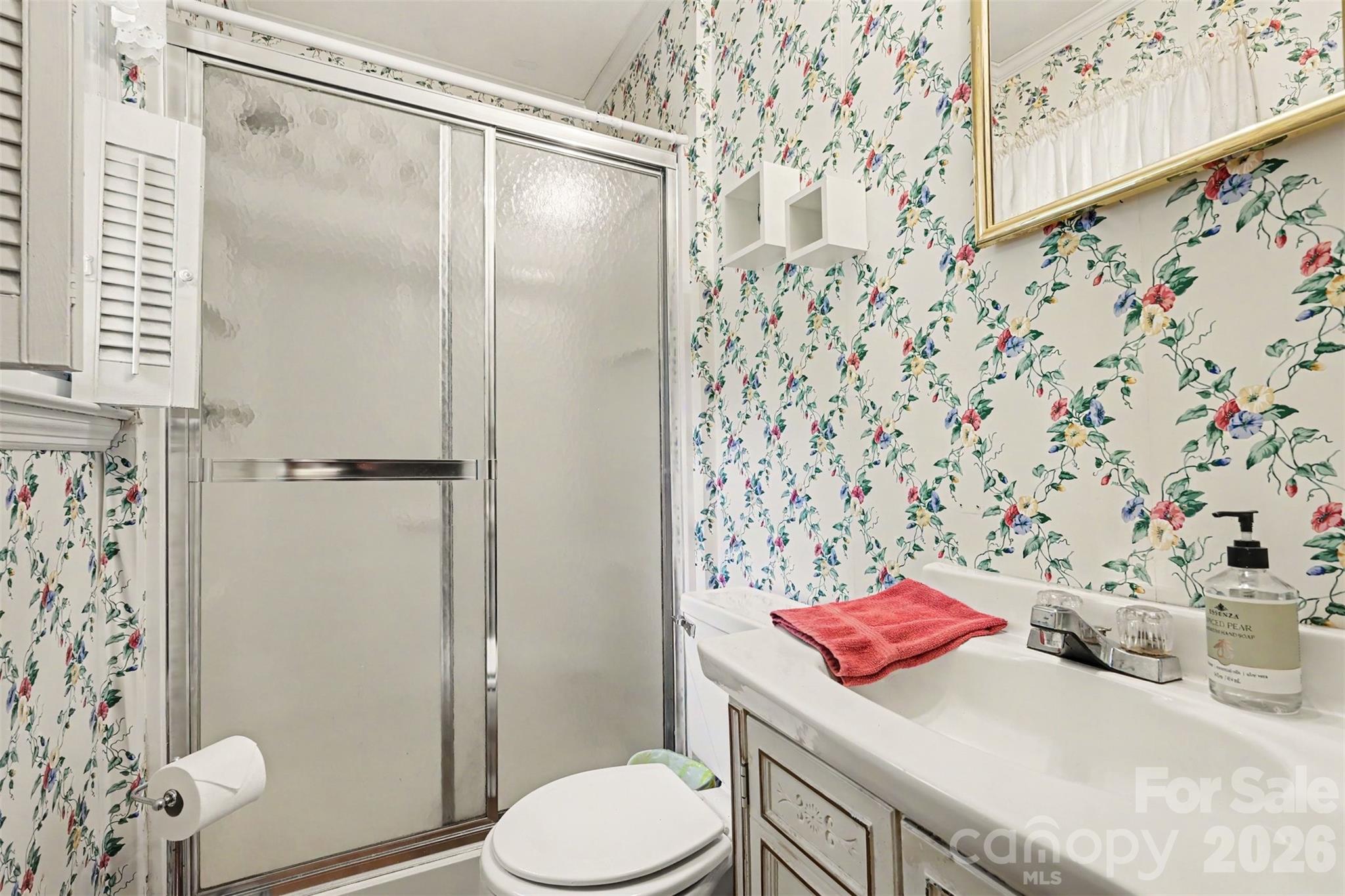 6774 Woodhaven Road — Kershaw