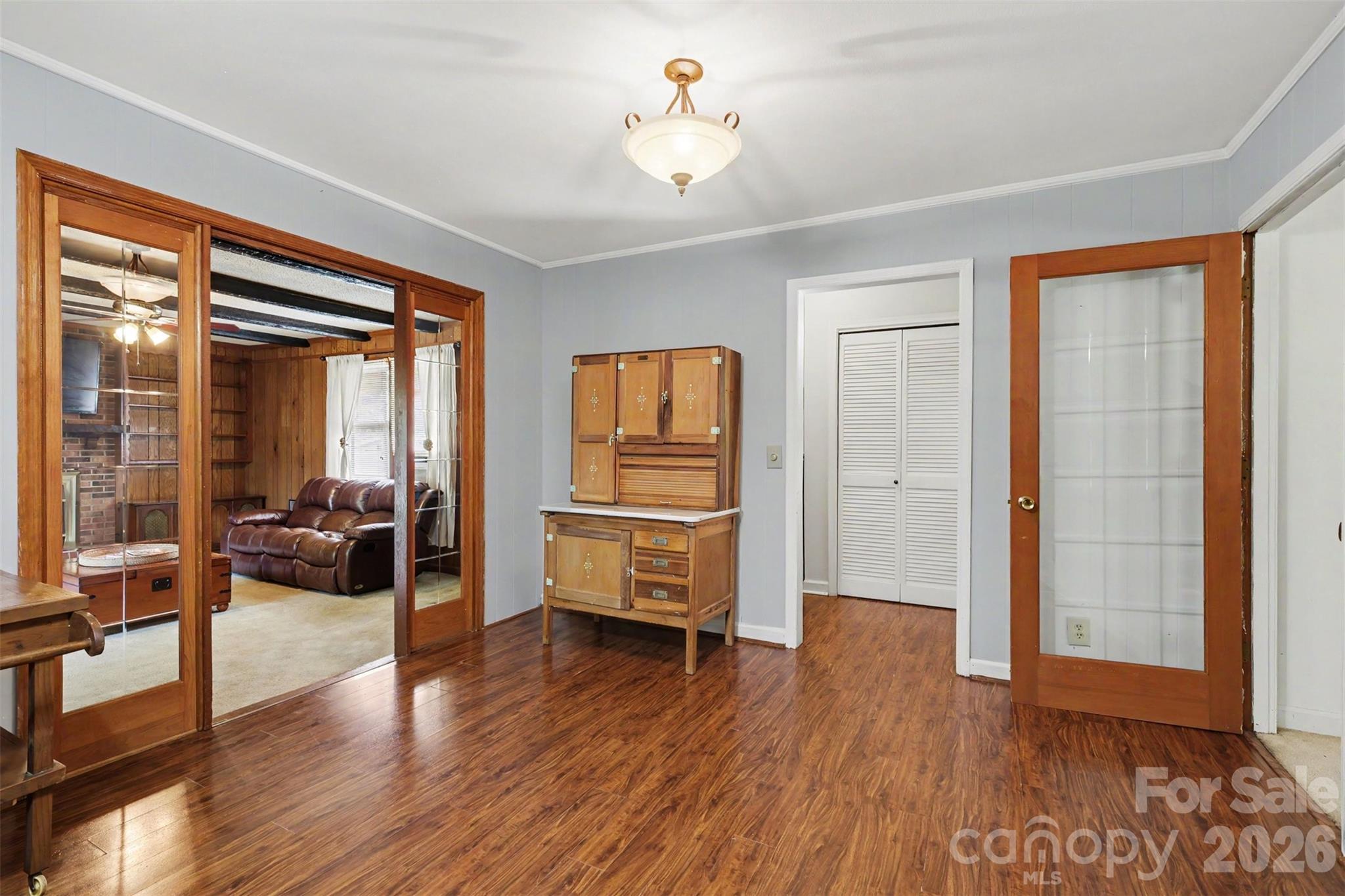 6774 Woodhaven Road — Kershaw