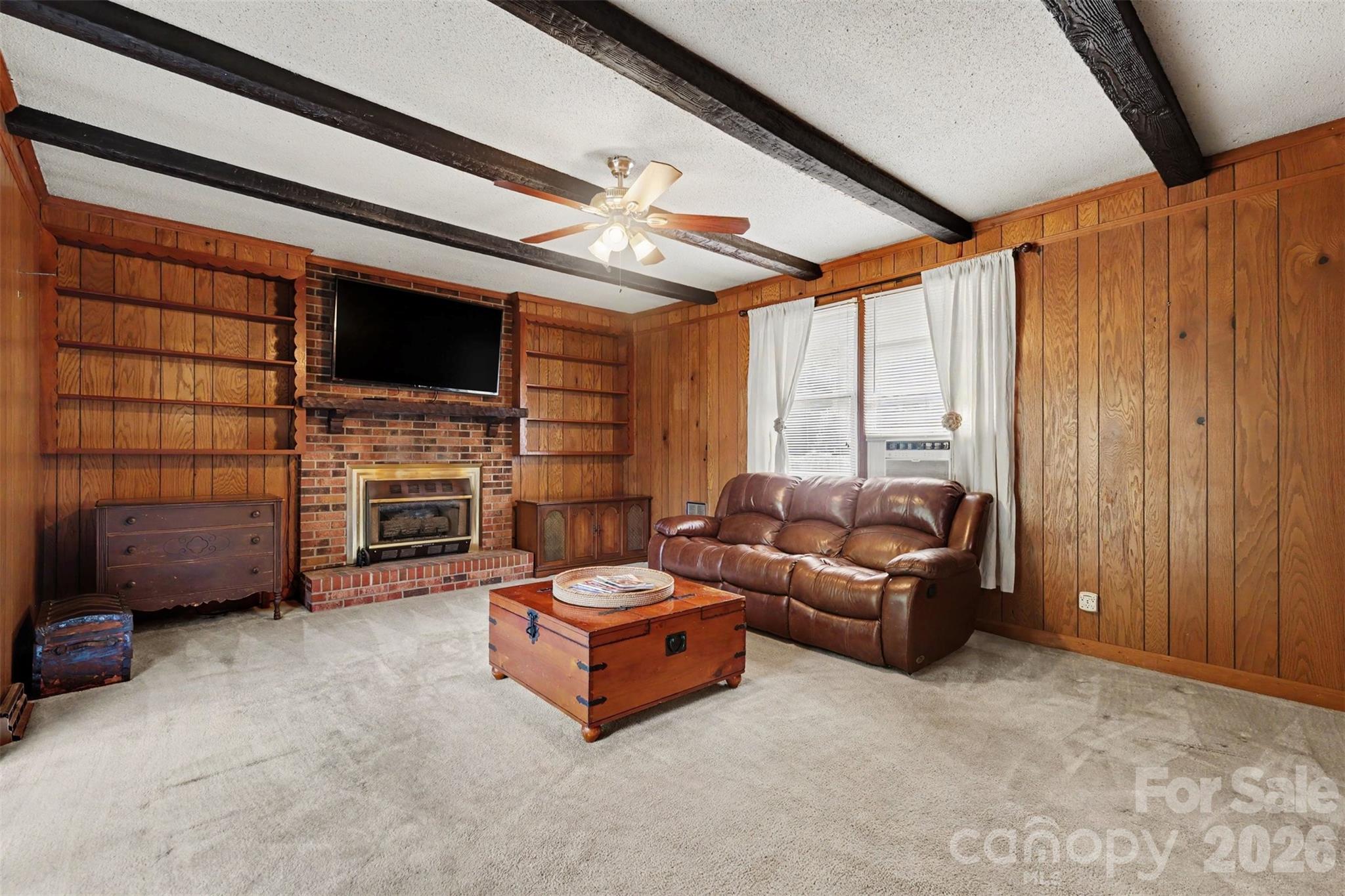 6774 Woodhaven Road — Kershaw