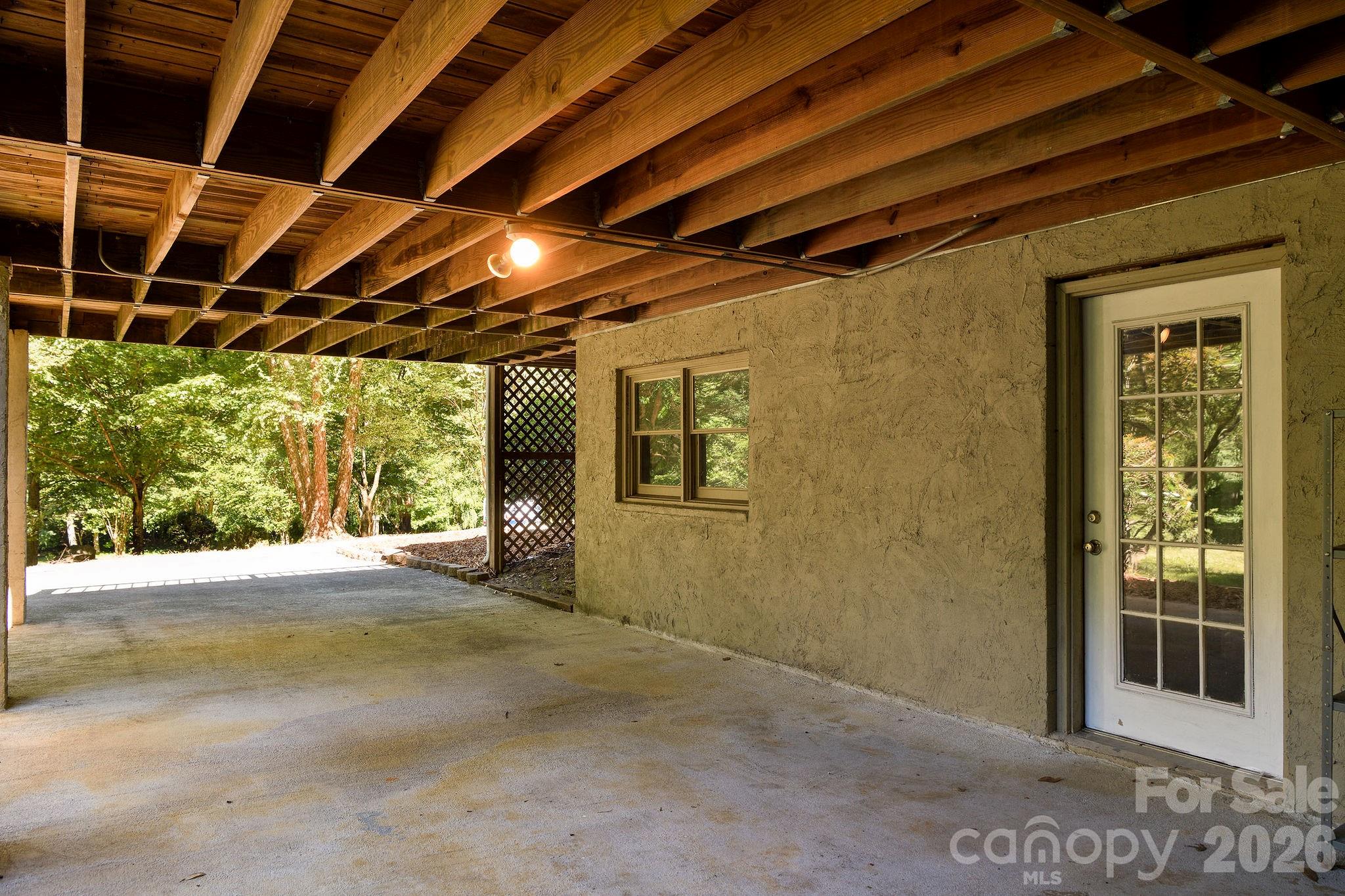 135 Brookhaven Lane — Advance