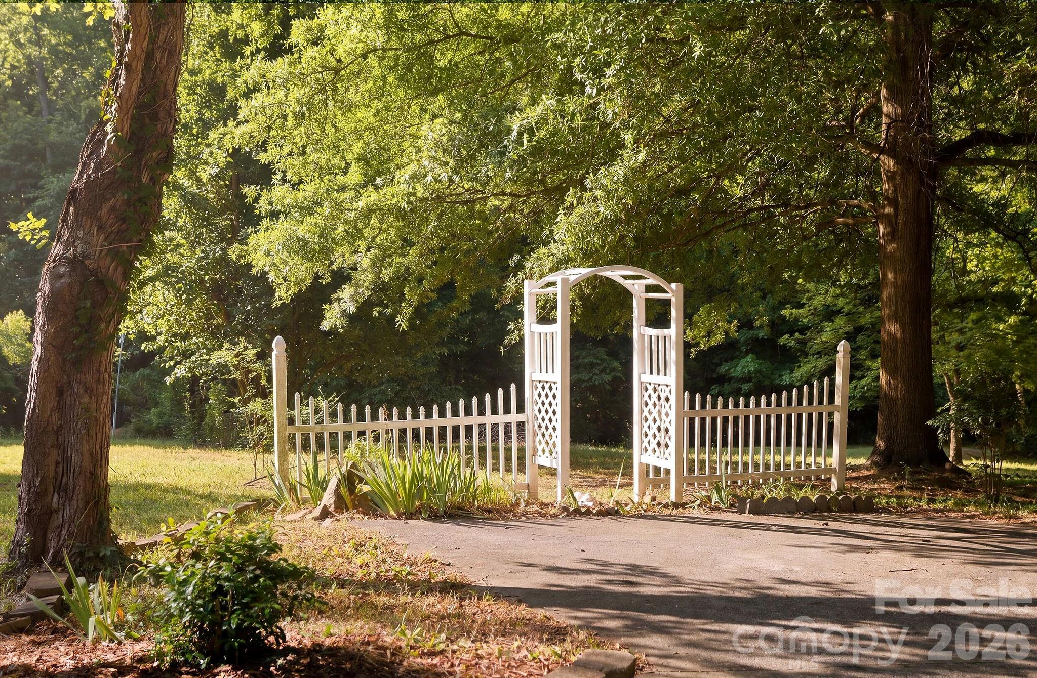 135 Brookhaven Lane — Advance