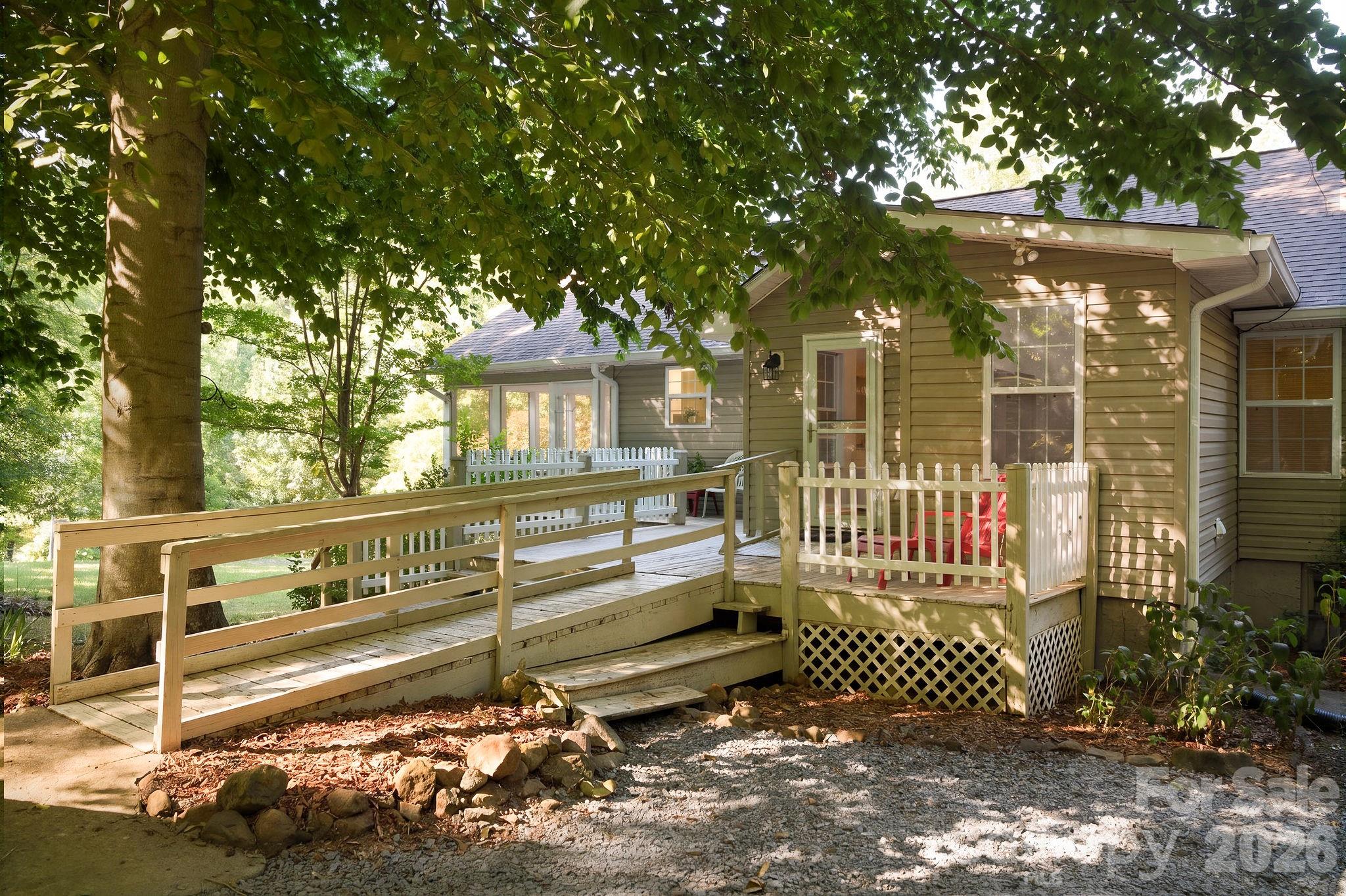 135 Brookhaven Lane — Advance