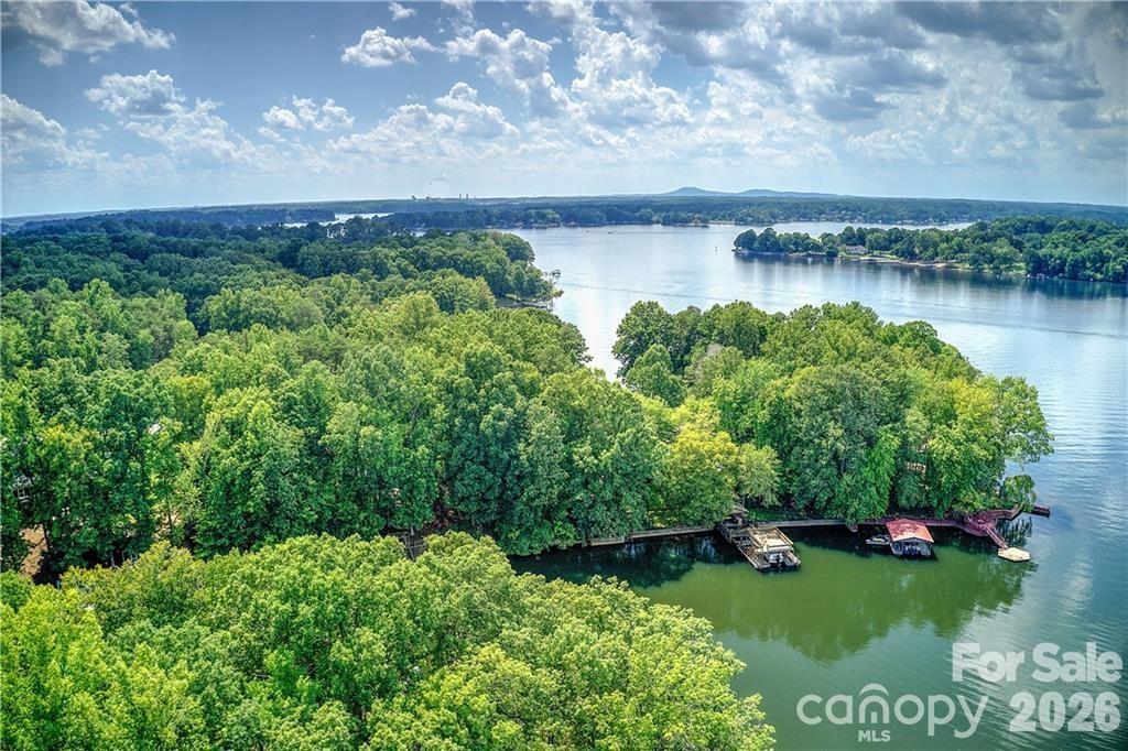 105 Quail Lane — Mooresville