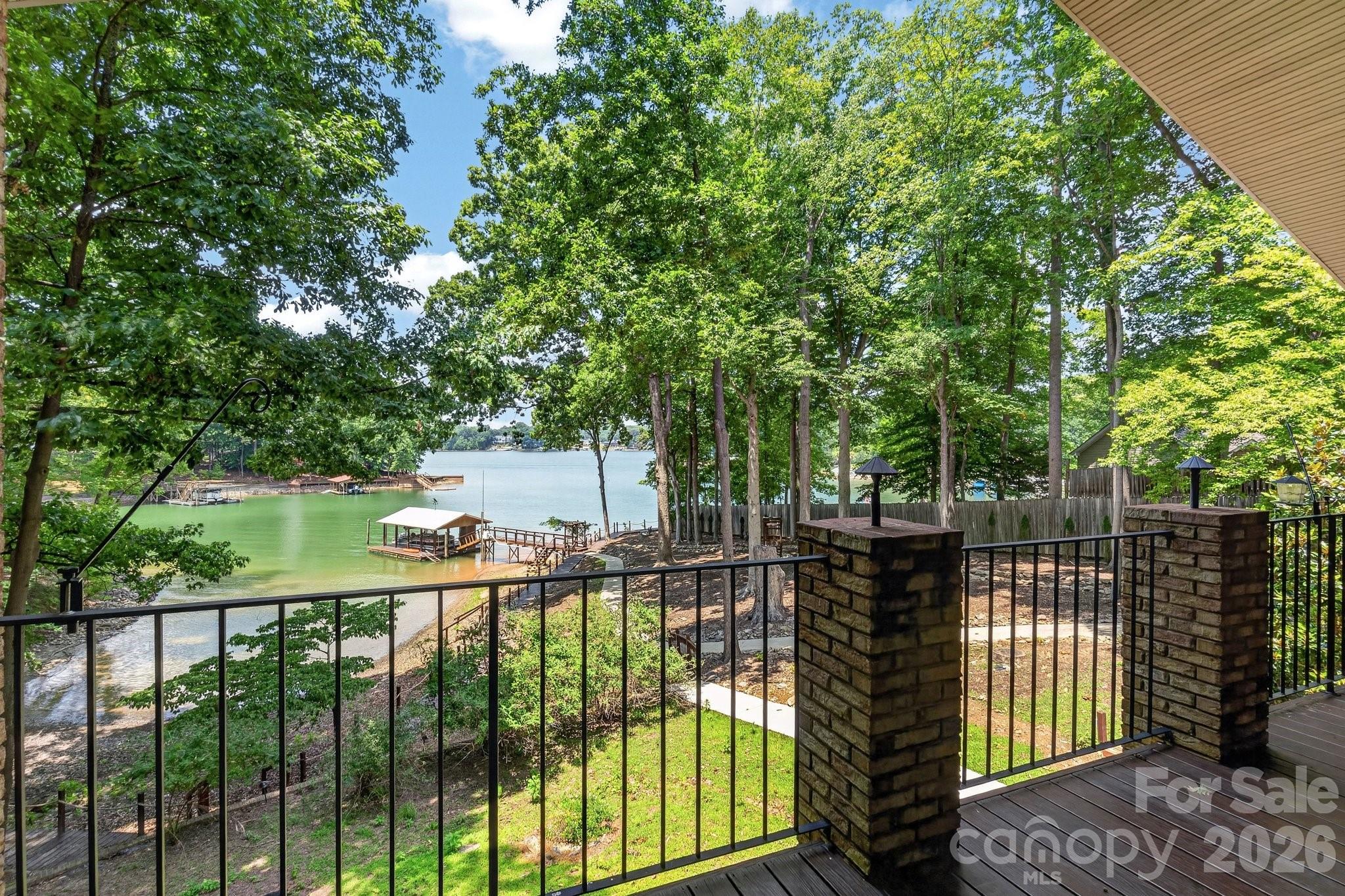 105 Quail Lane — Mooresville