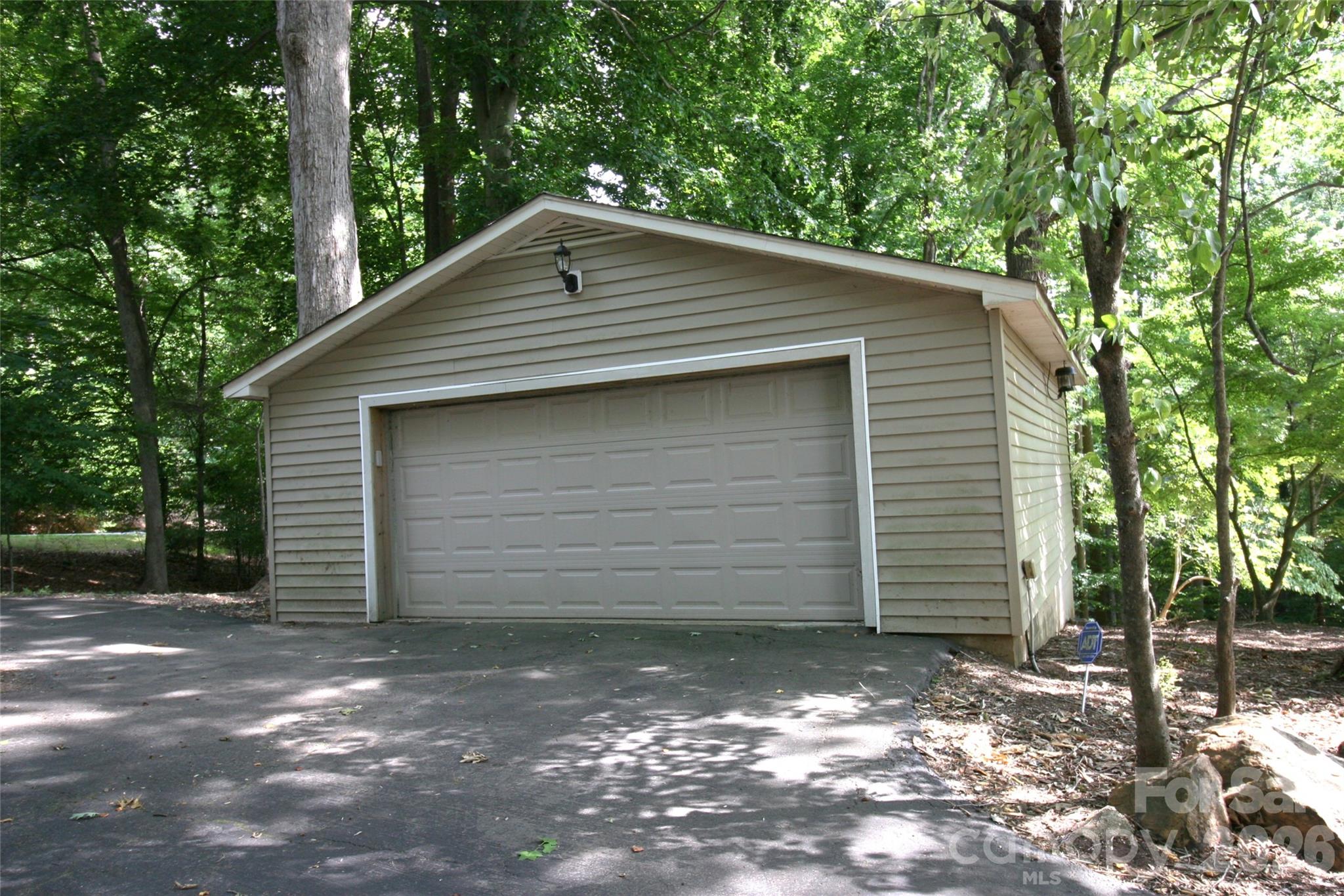 105 Quail Lane — Mooresville