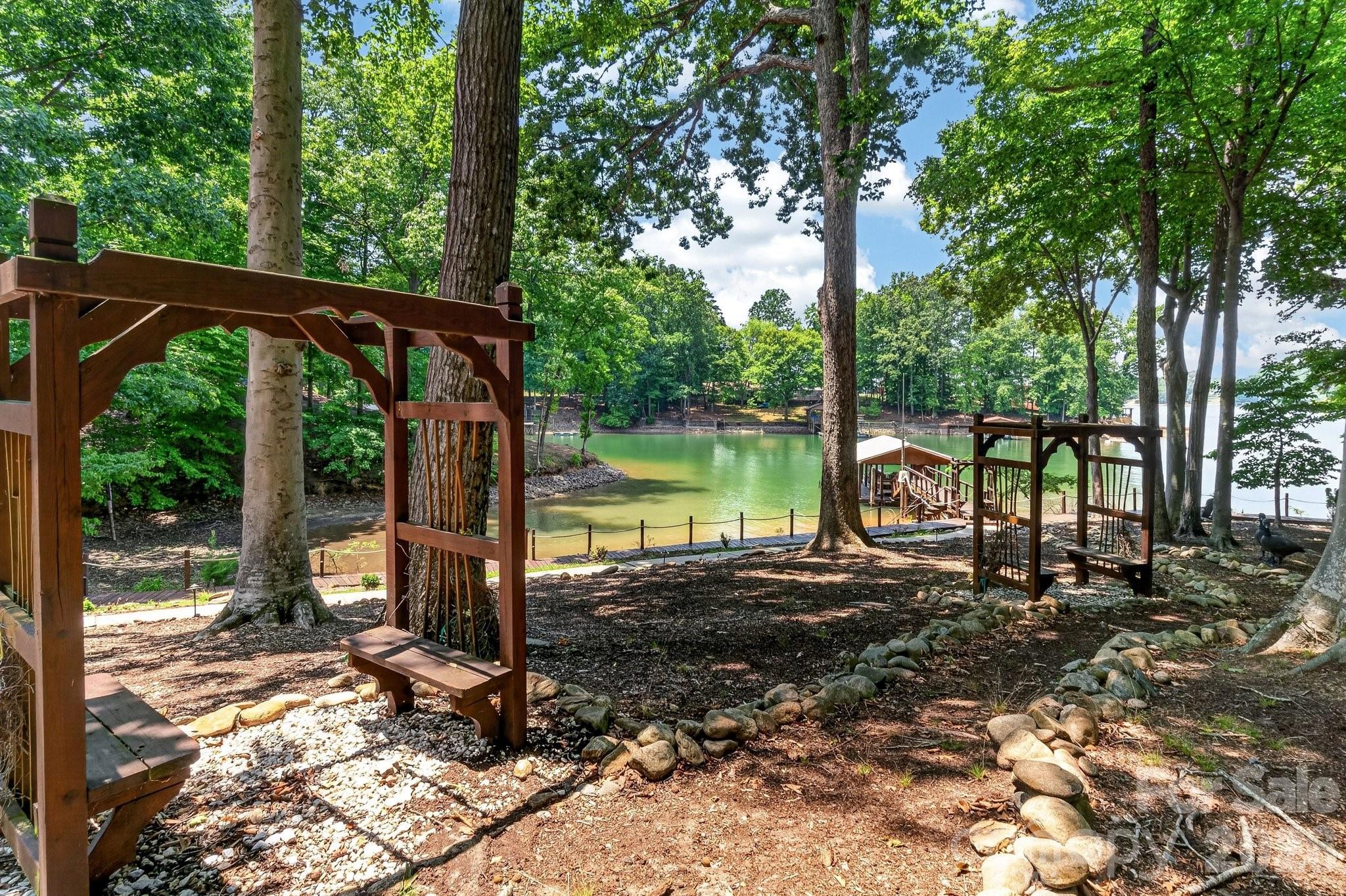 105 Quail Lane — Mooresville