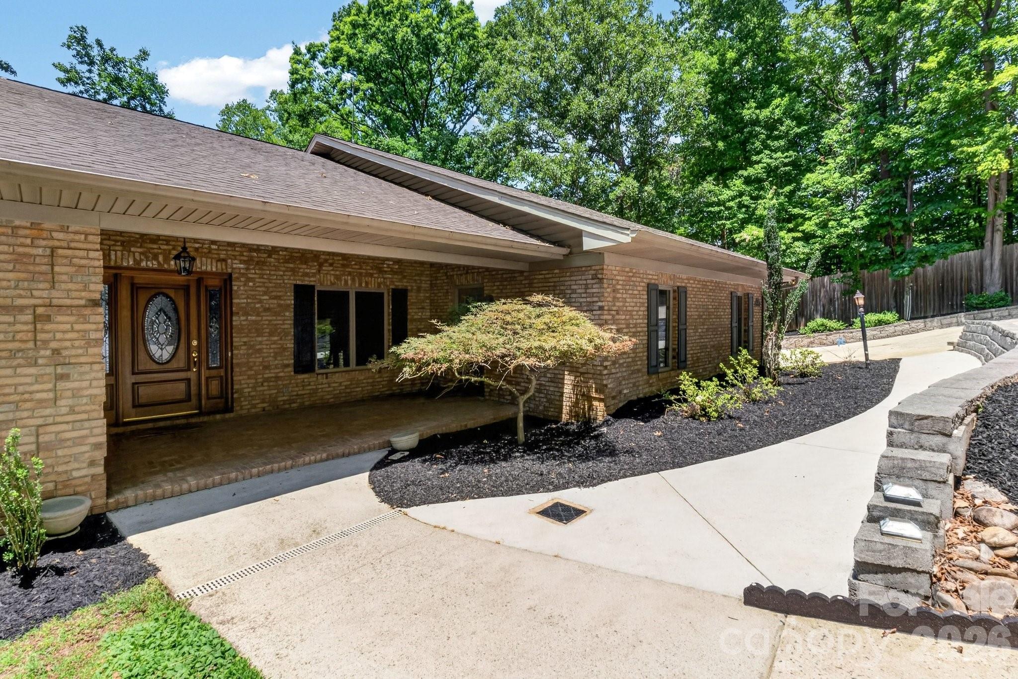 105 Quail Lane — Mooresville