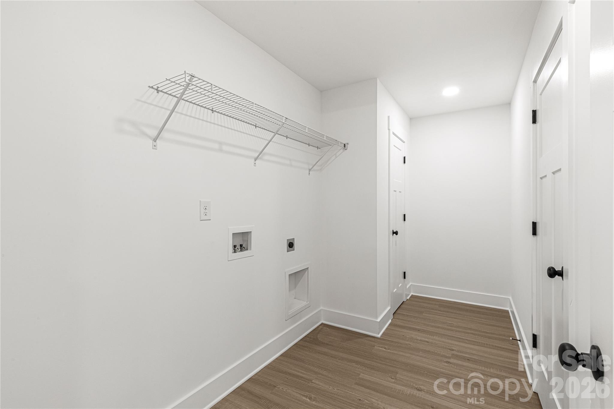 1425 Mack Drive — McConnells