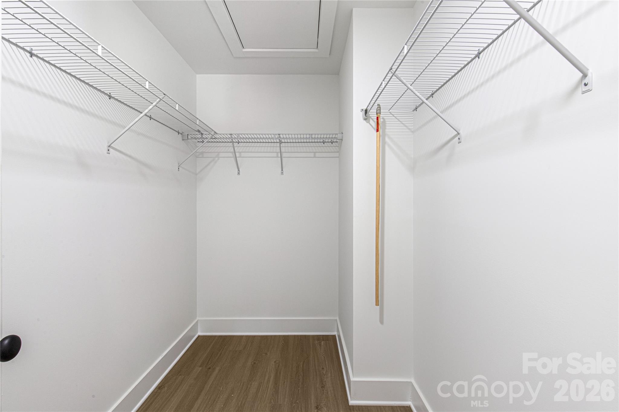 1425 Mack Drive — McConnells
