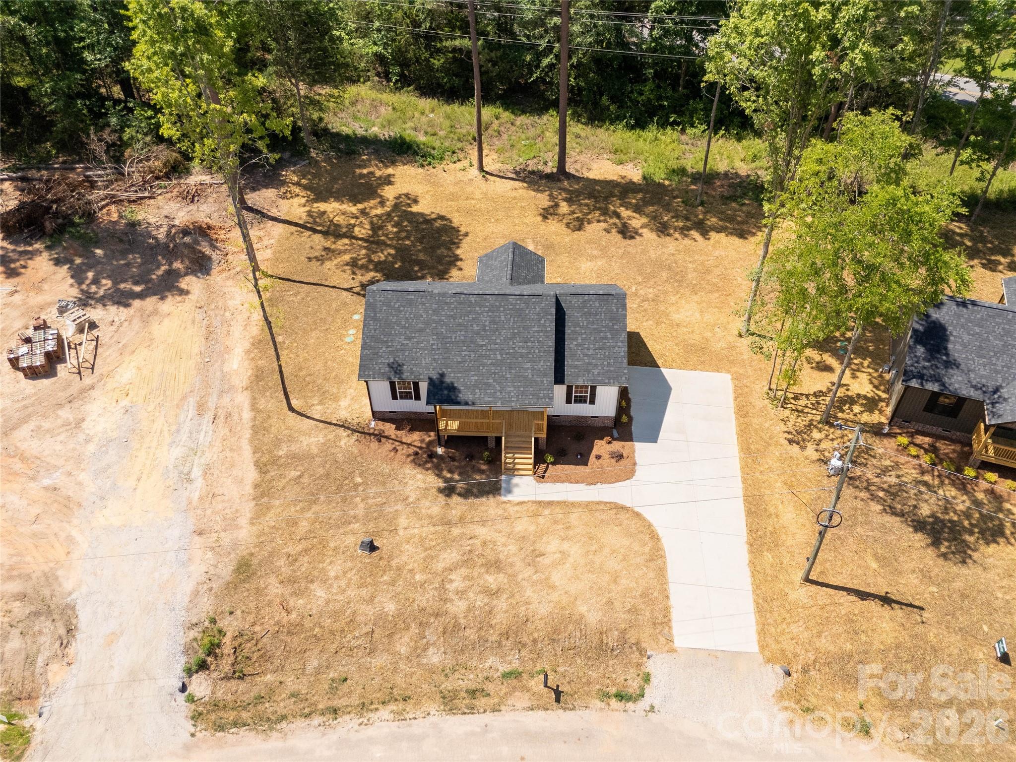 1425 Mack Drive — McConnells