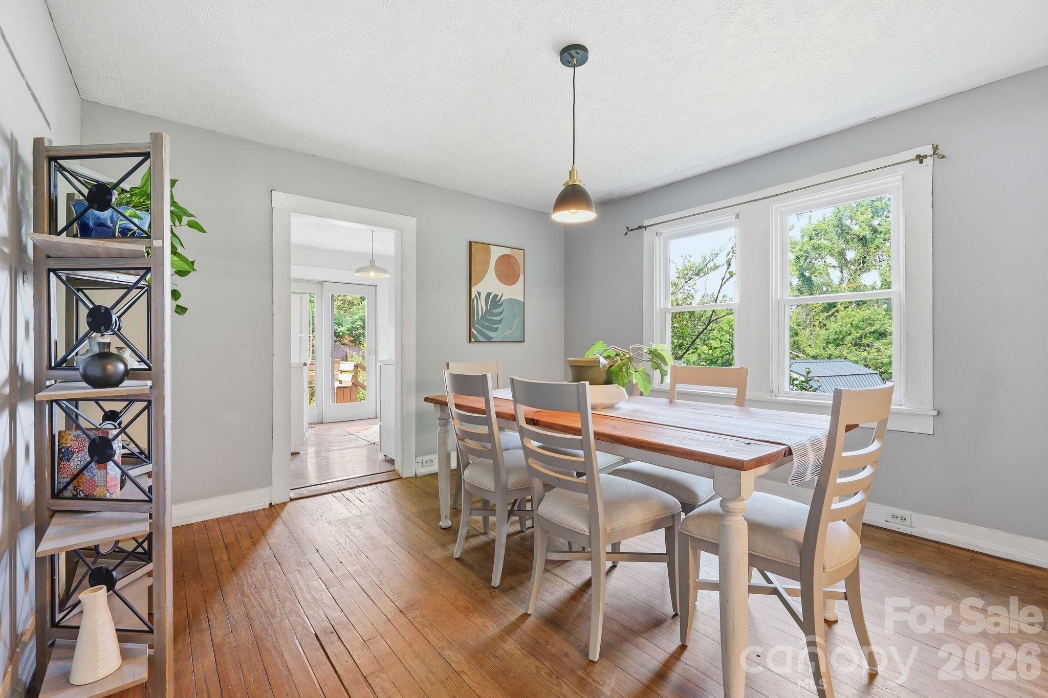21 Clemmons Street — Asheville