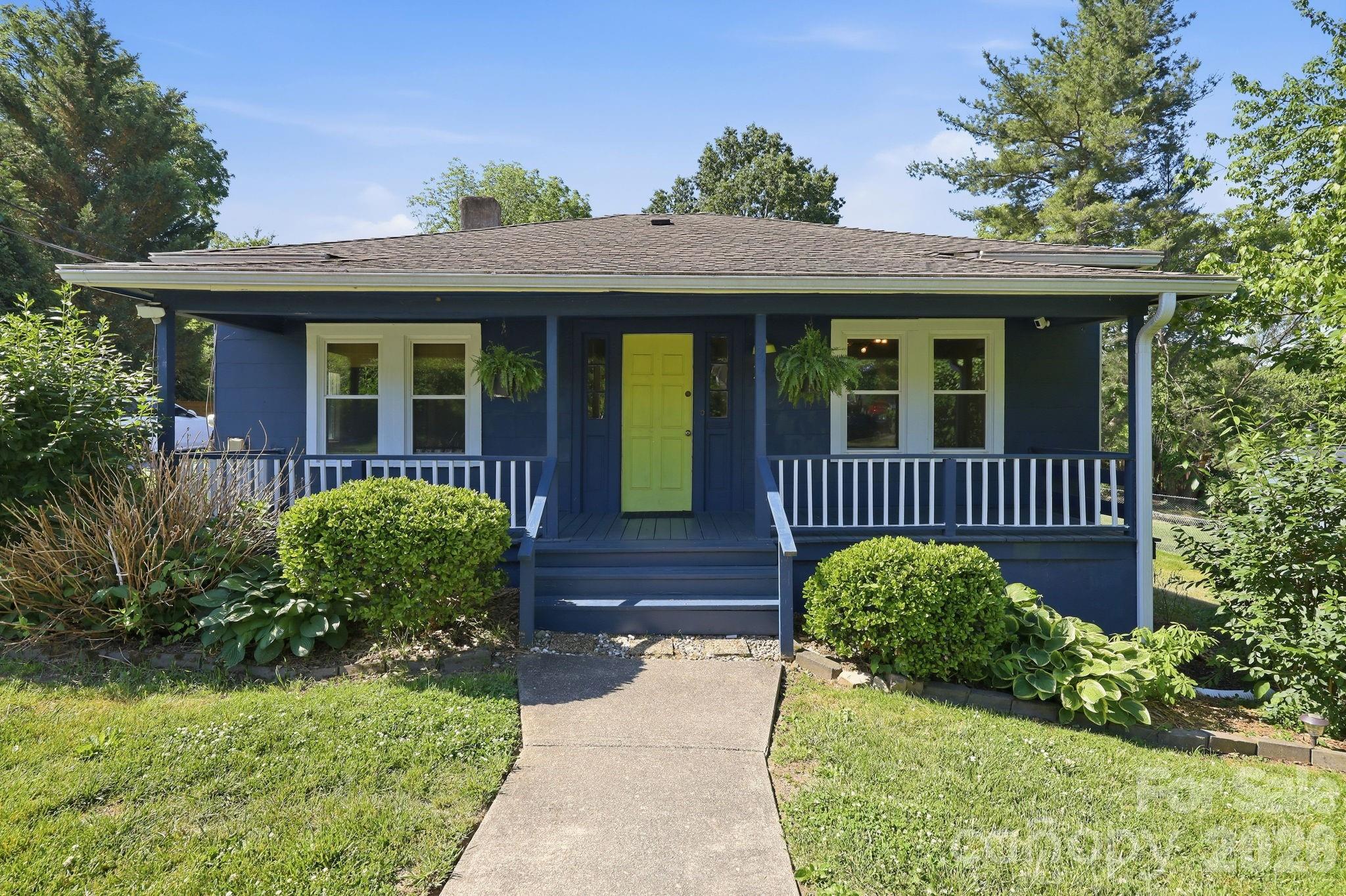 21 Clemmons Street — Asheville