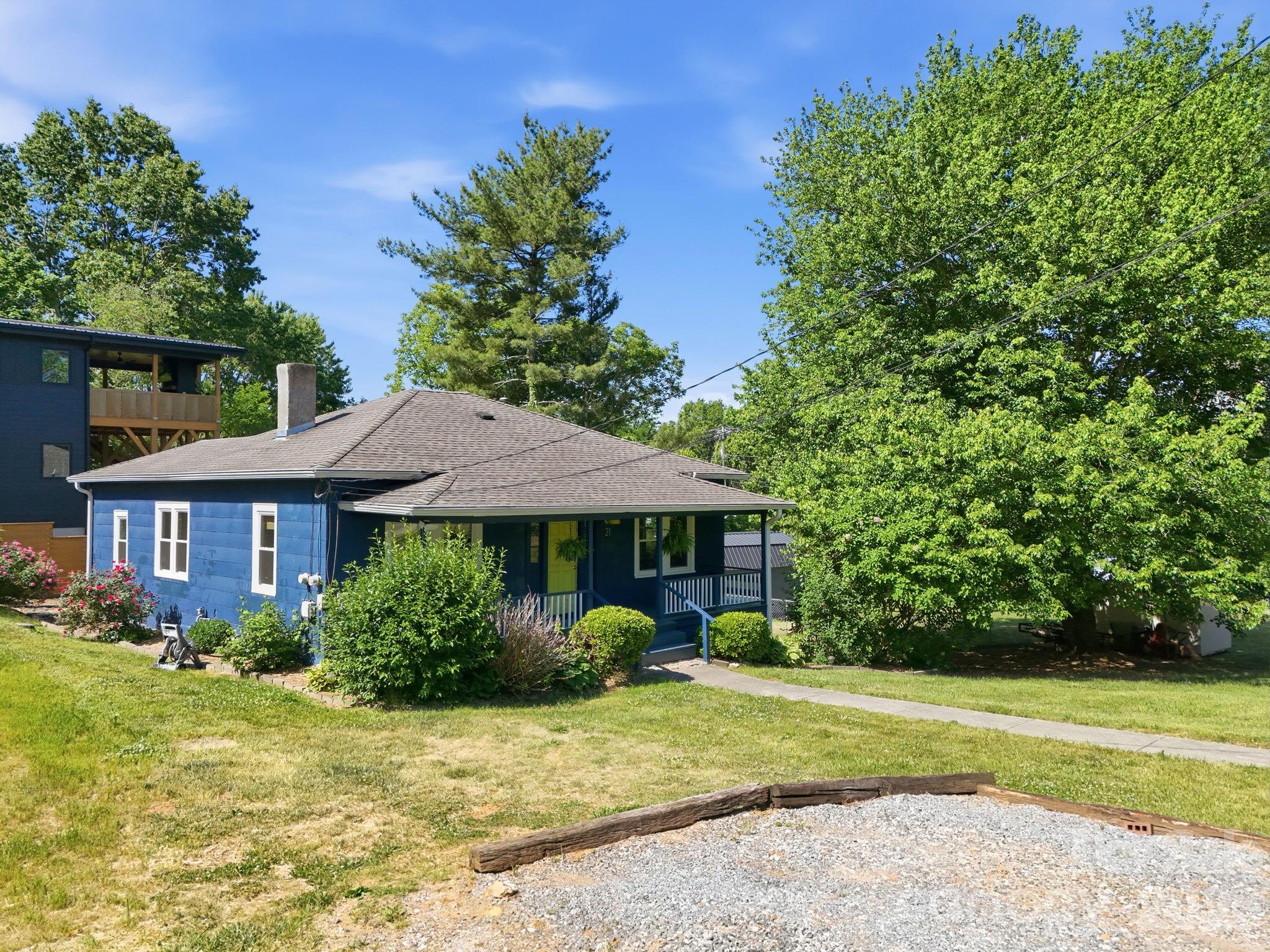 21 Clemmons Street — Asheville