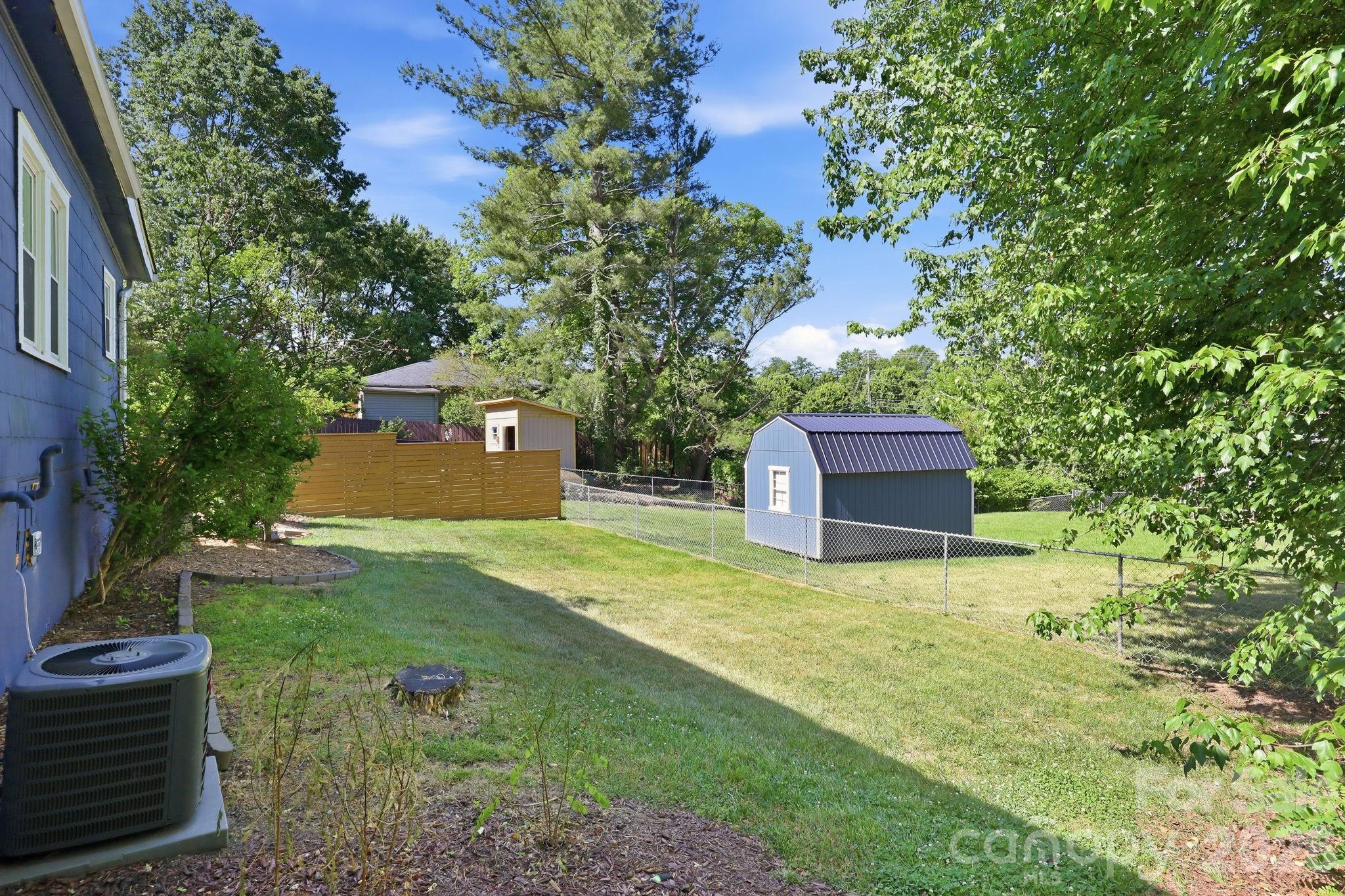 21 Clemmons Street — Asheville