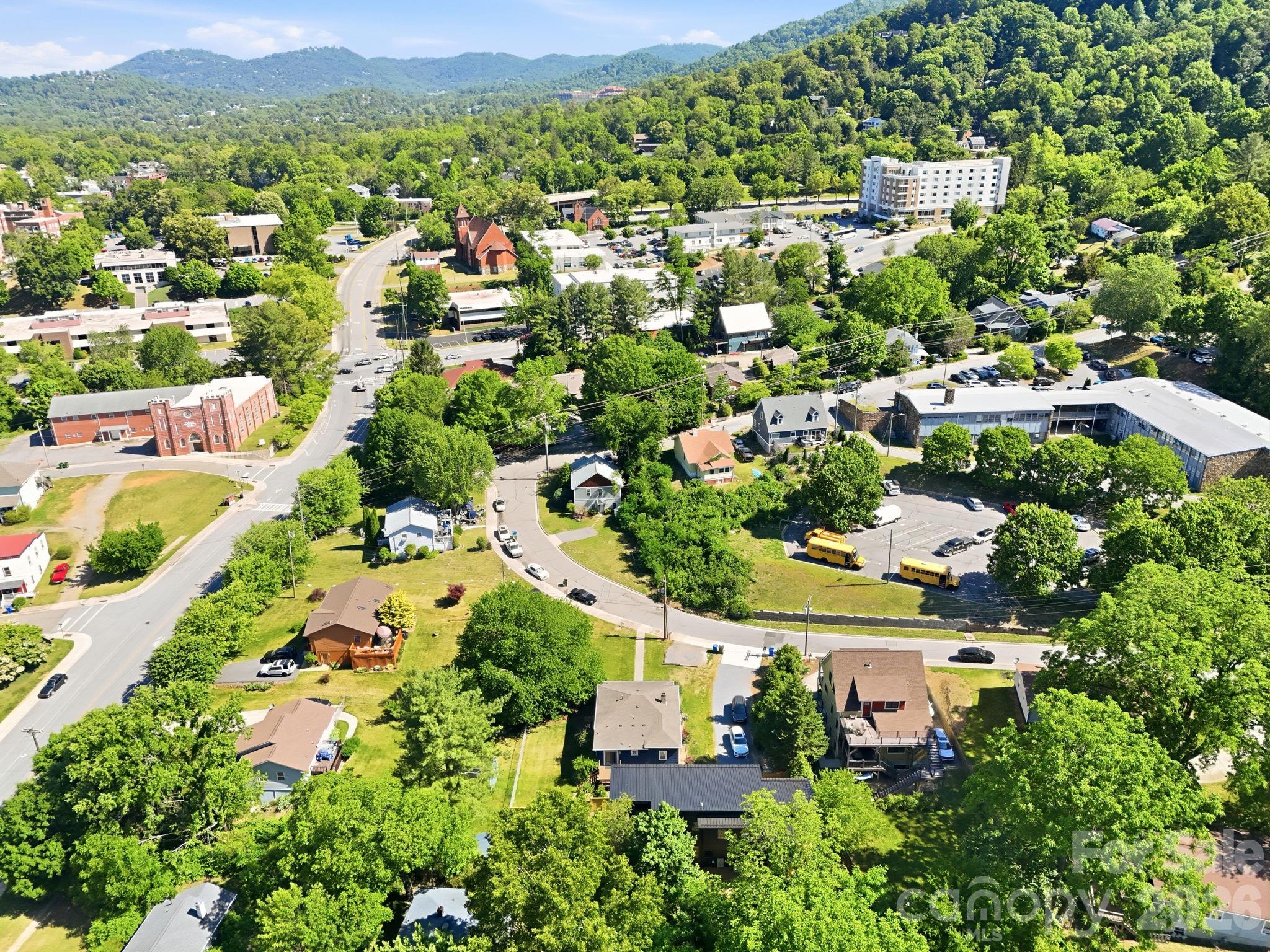 21 Clemmons Street — Asheville