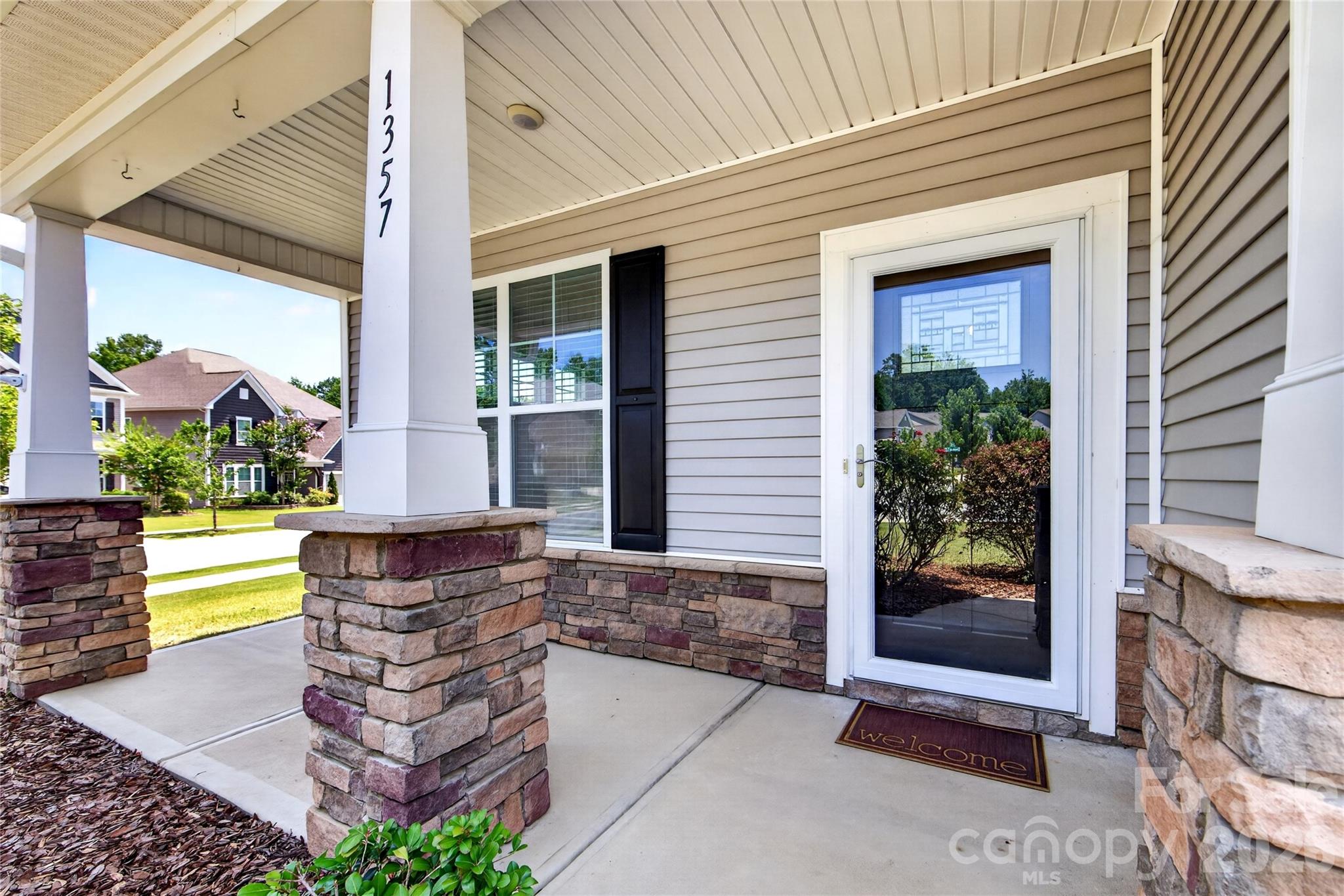 1357 Overlea Place NW — Concord