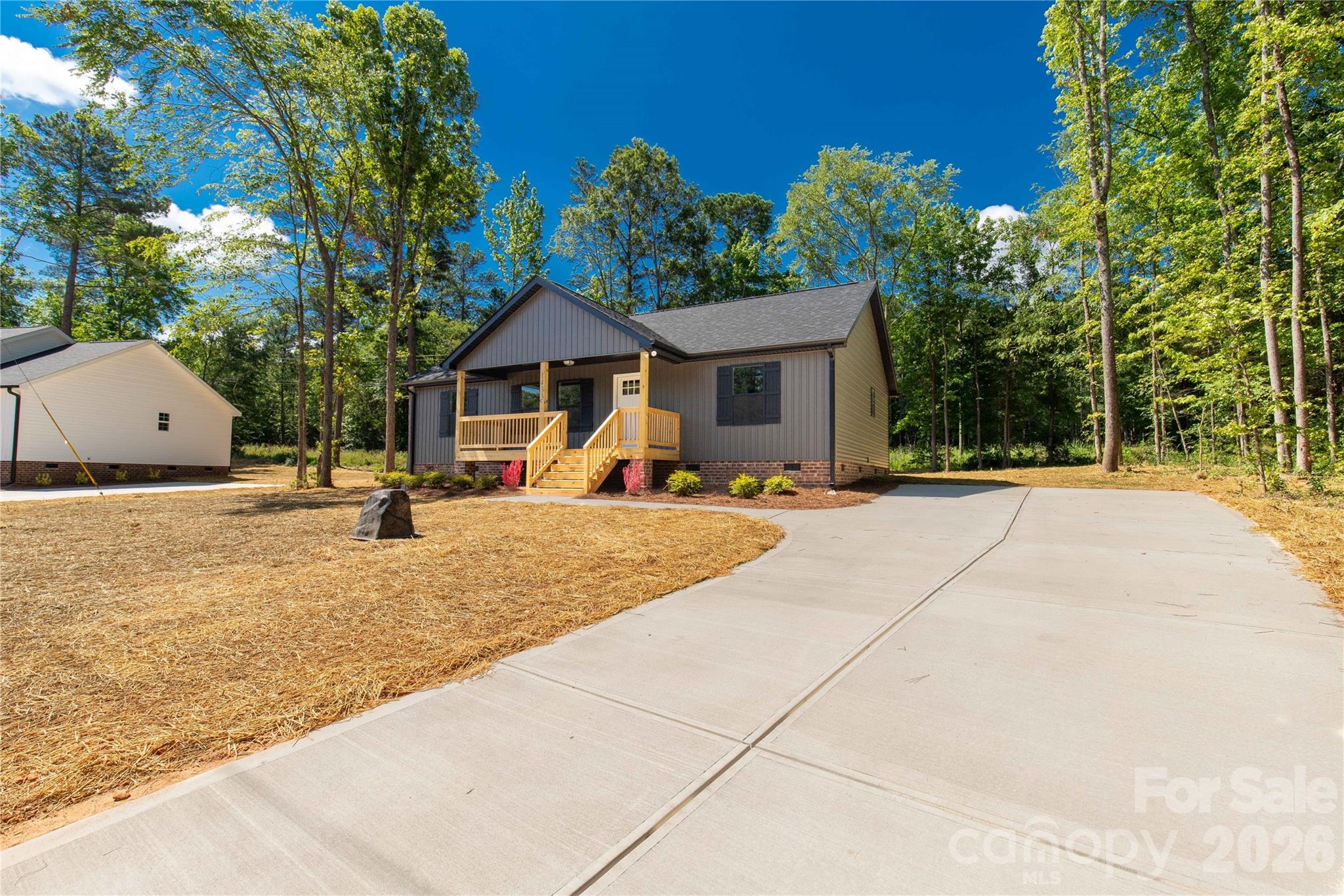 1433 Mack Drive — McConnells