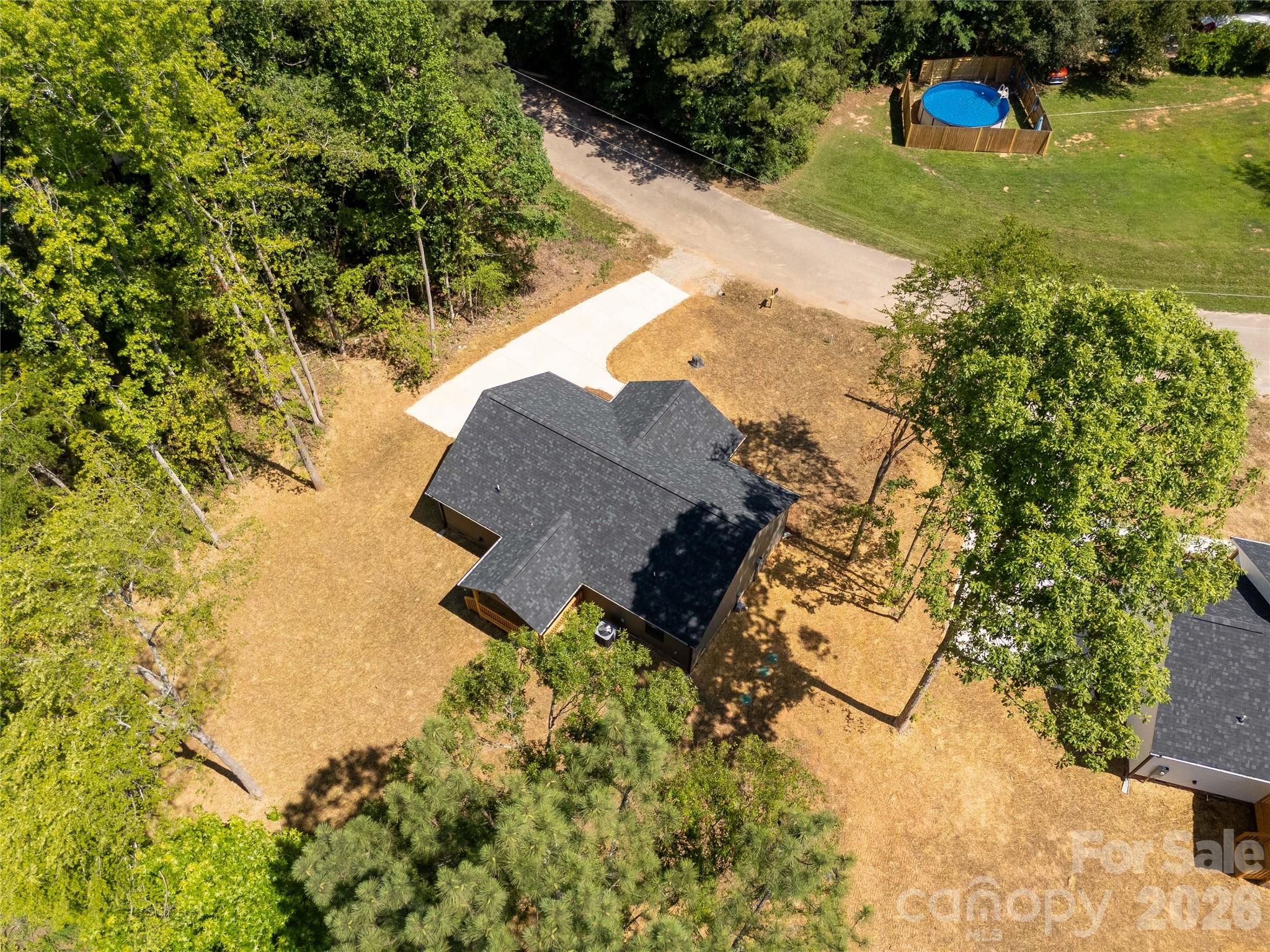 1433 Mack Drive — McConnells