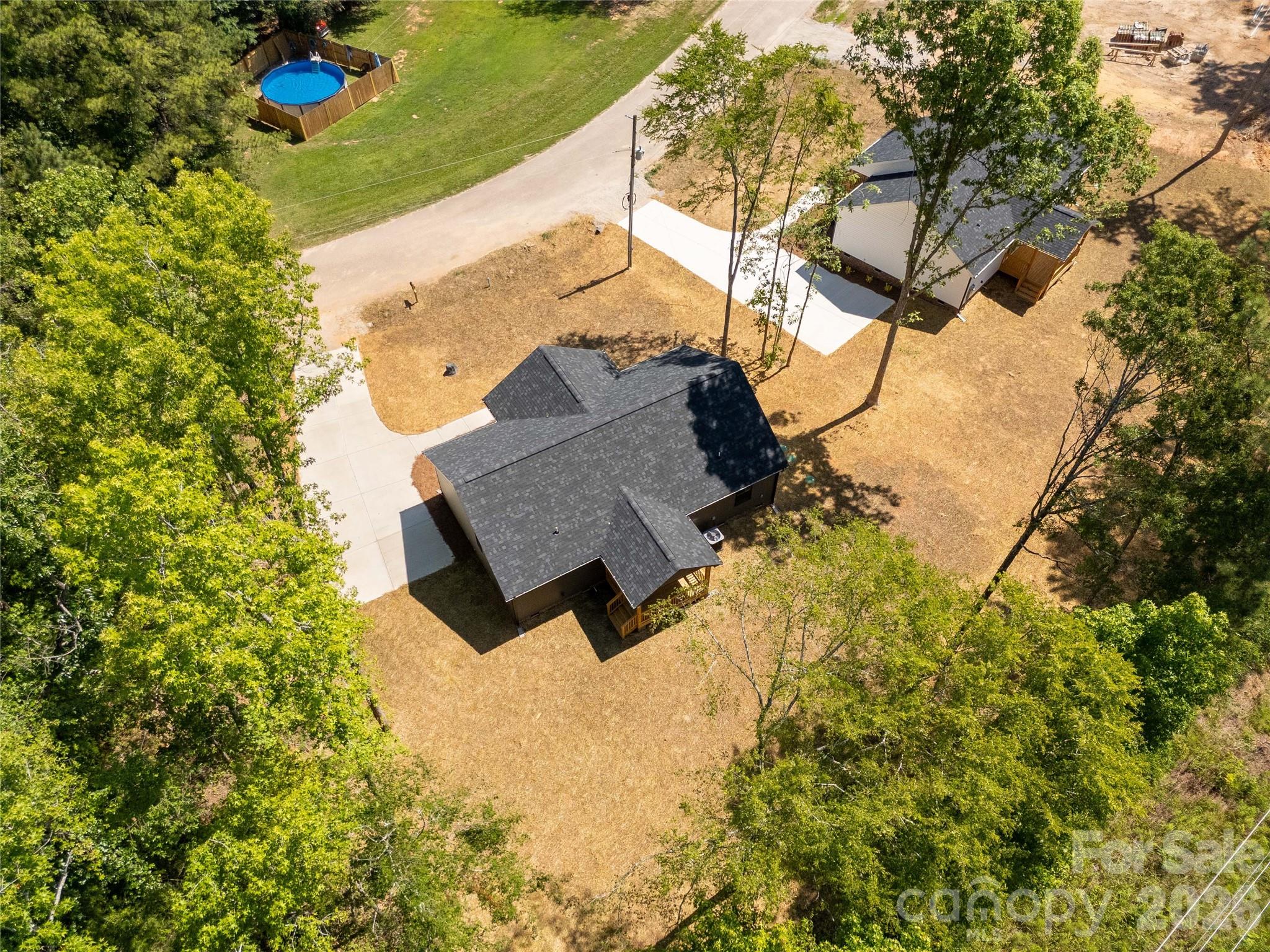 1433 Mack Drive — McConnells