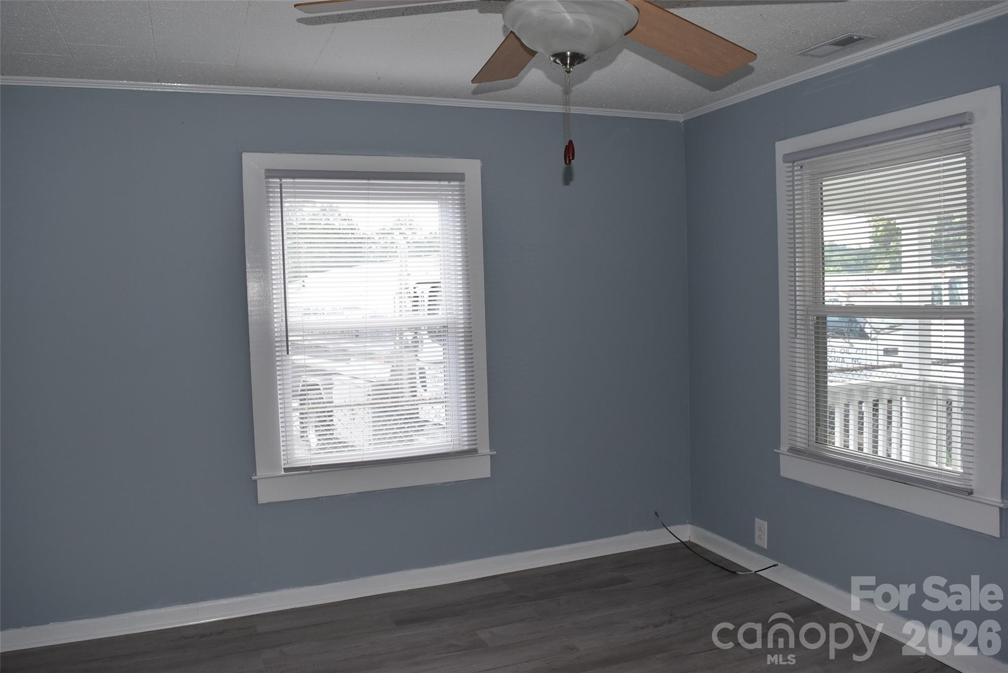 2825 Long Avenue E — Ranlo