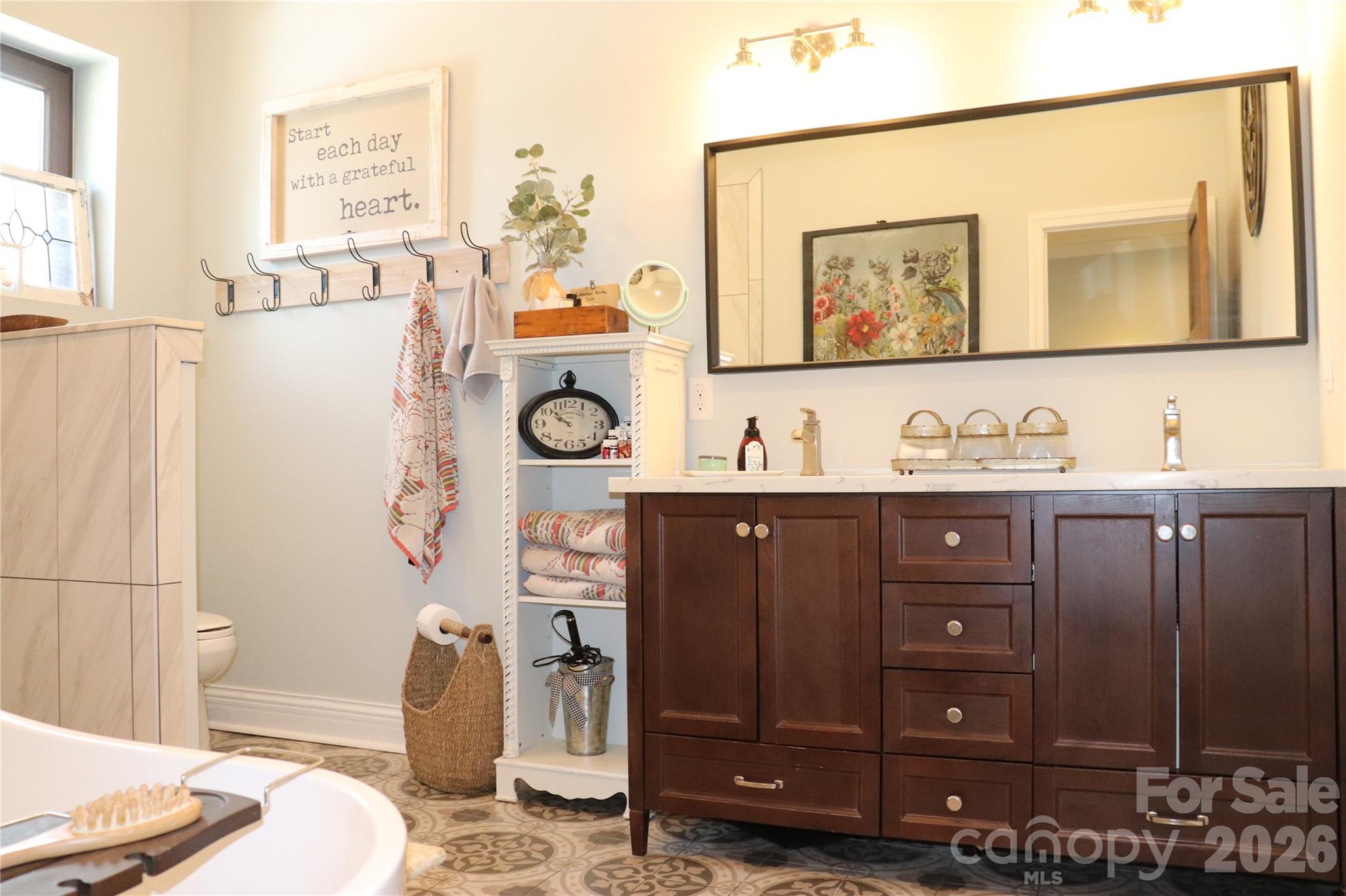119 Hill Street — Granite Falls