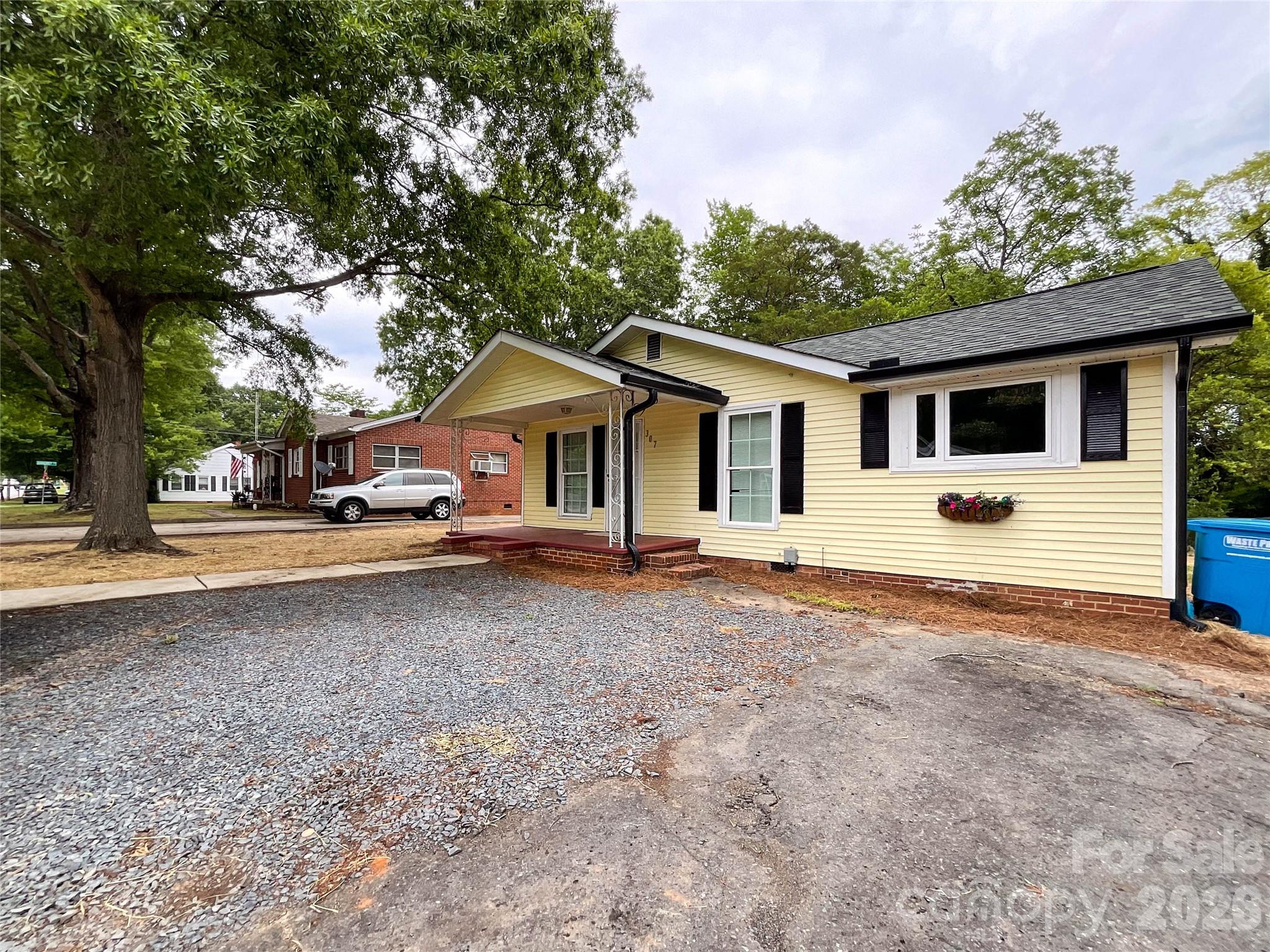 307 Leonard Avenue — Albemarle