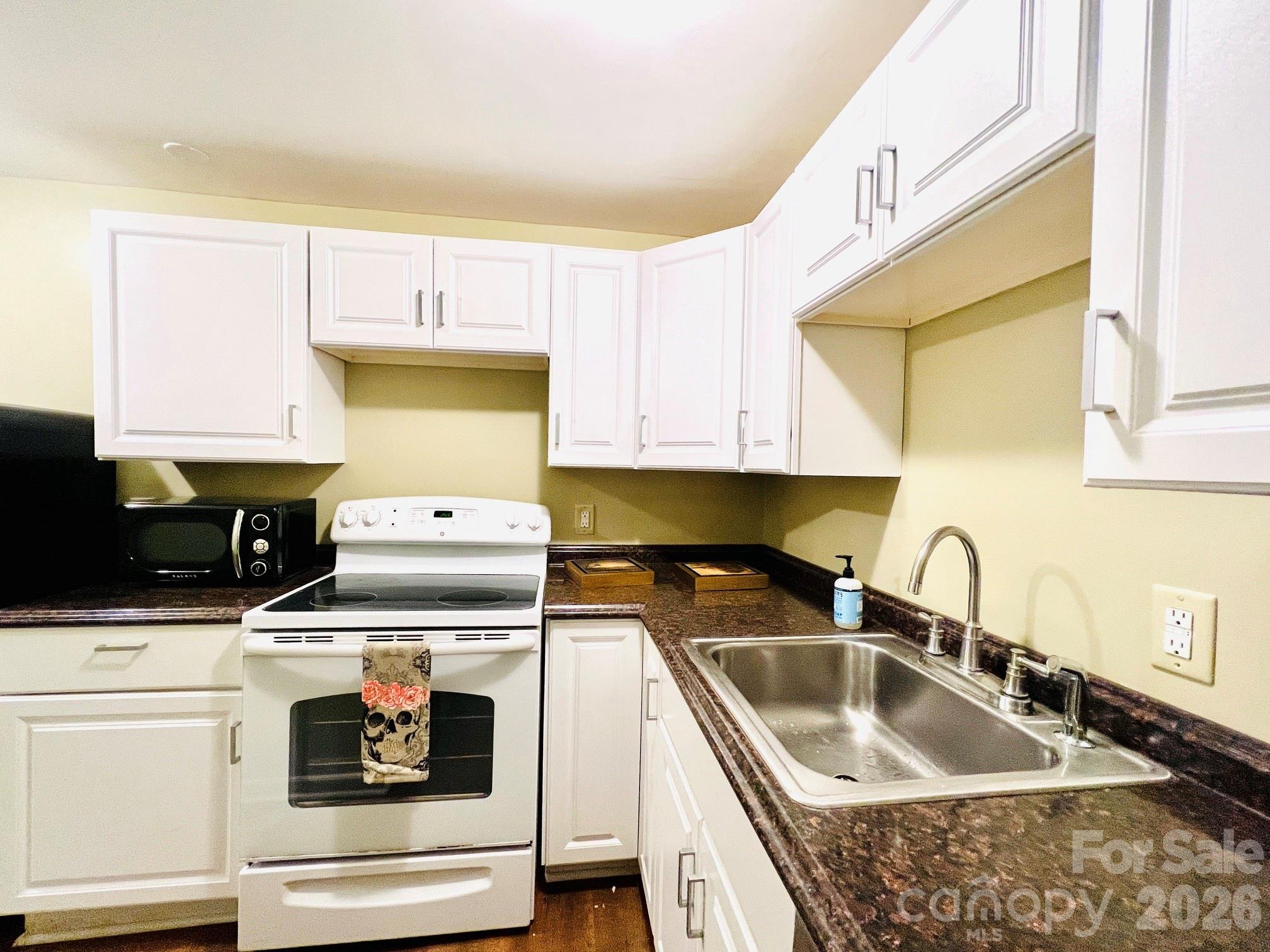 161 Melrose Avenue #3 — Tryon