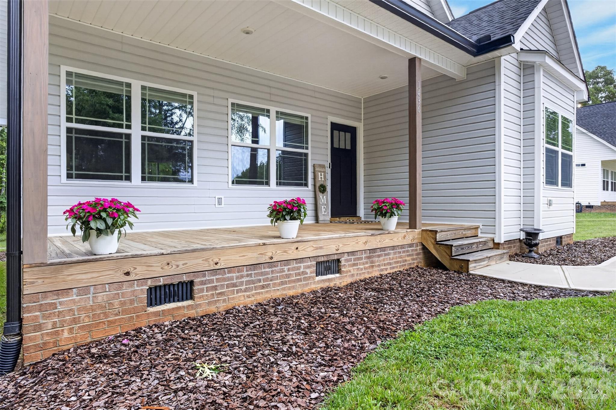 1436 Panther Road — Lancaster