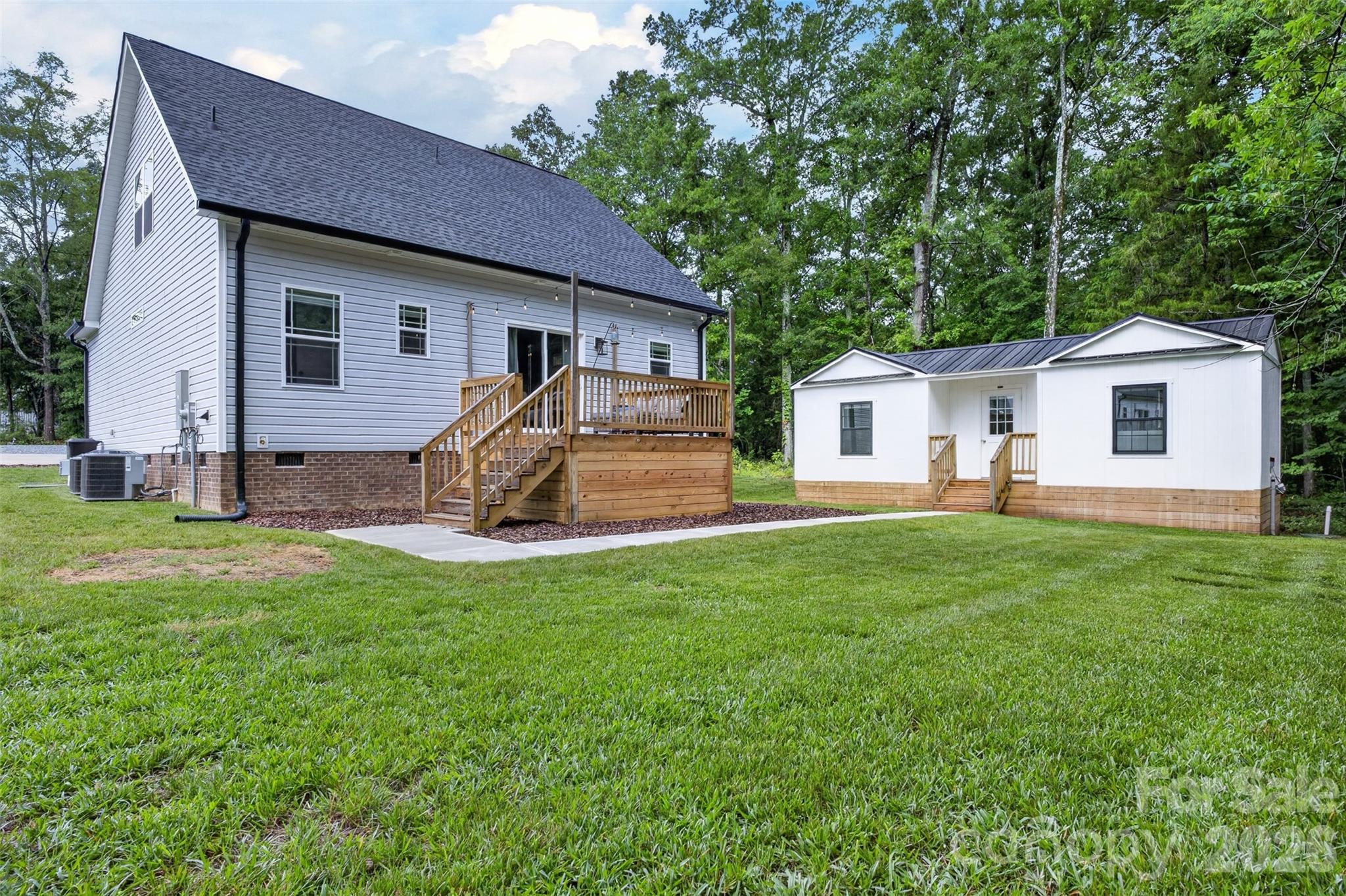 1436 Panther Road — Lancaster