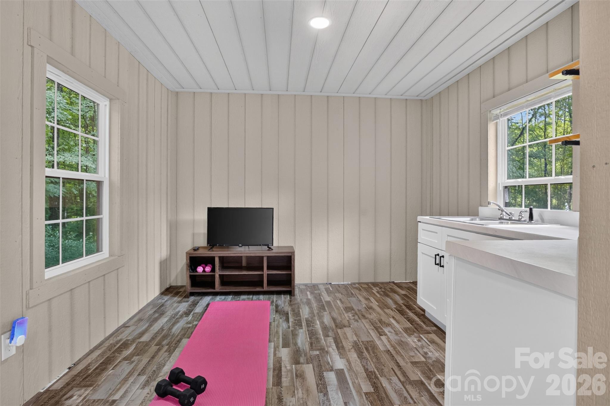 1436 Panther Road — Lancaster