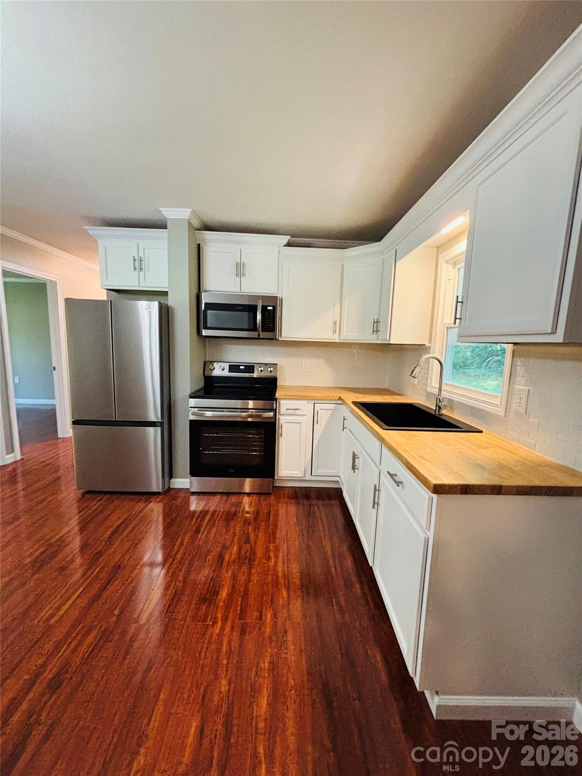 138 Oak Hill Drive — Forest City