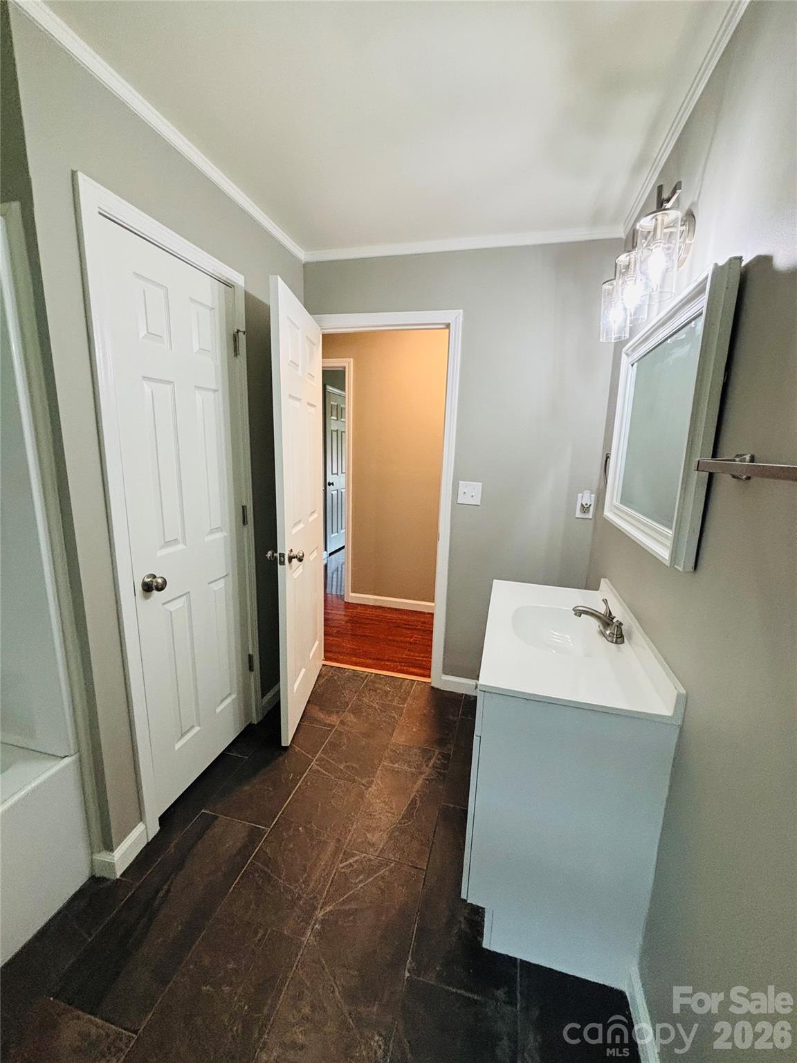 138 Oak Hill Drive — Forest City