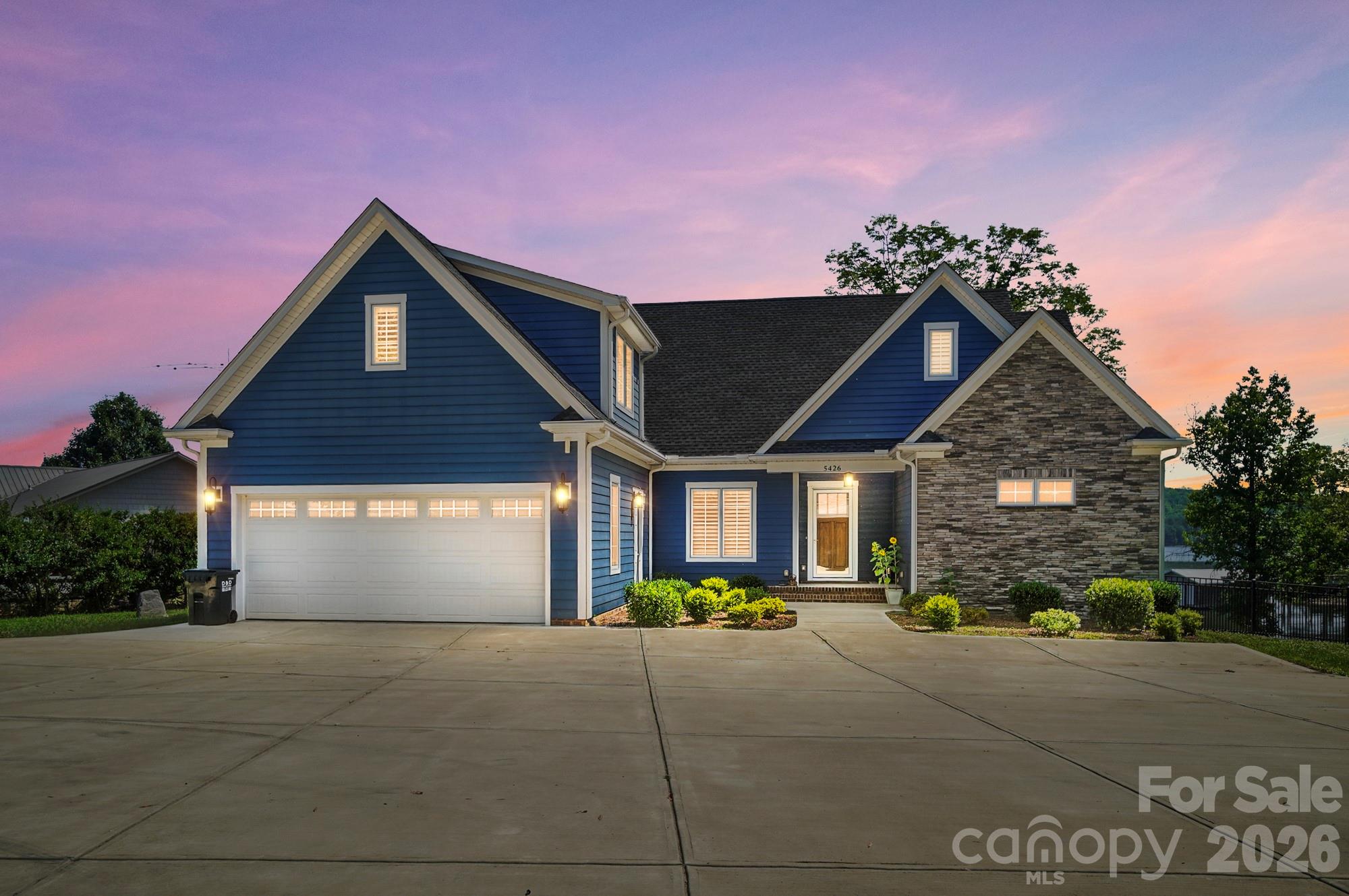 5426 Baker Lane — Lake Wylie