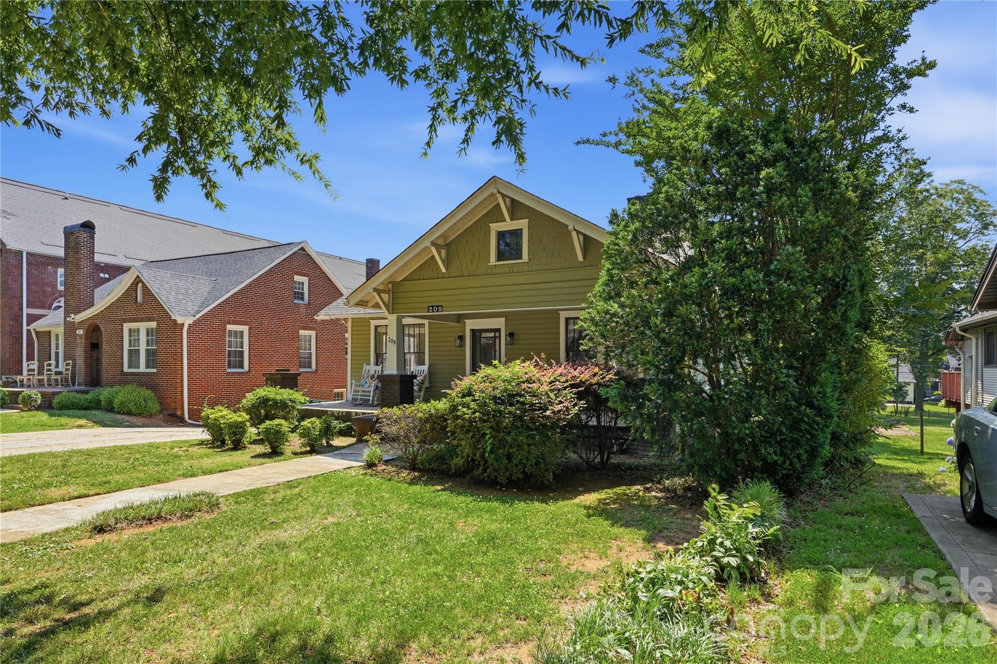209 Grandin Road — Charlotte