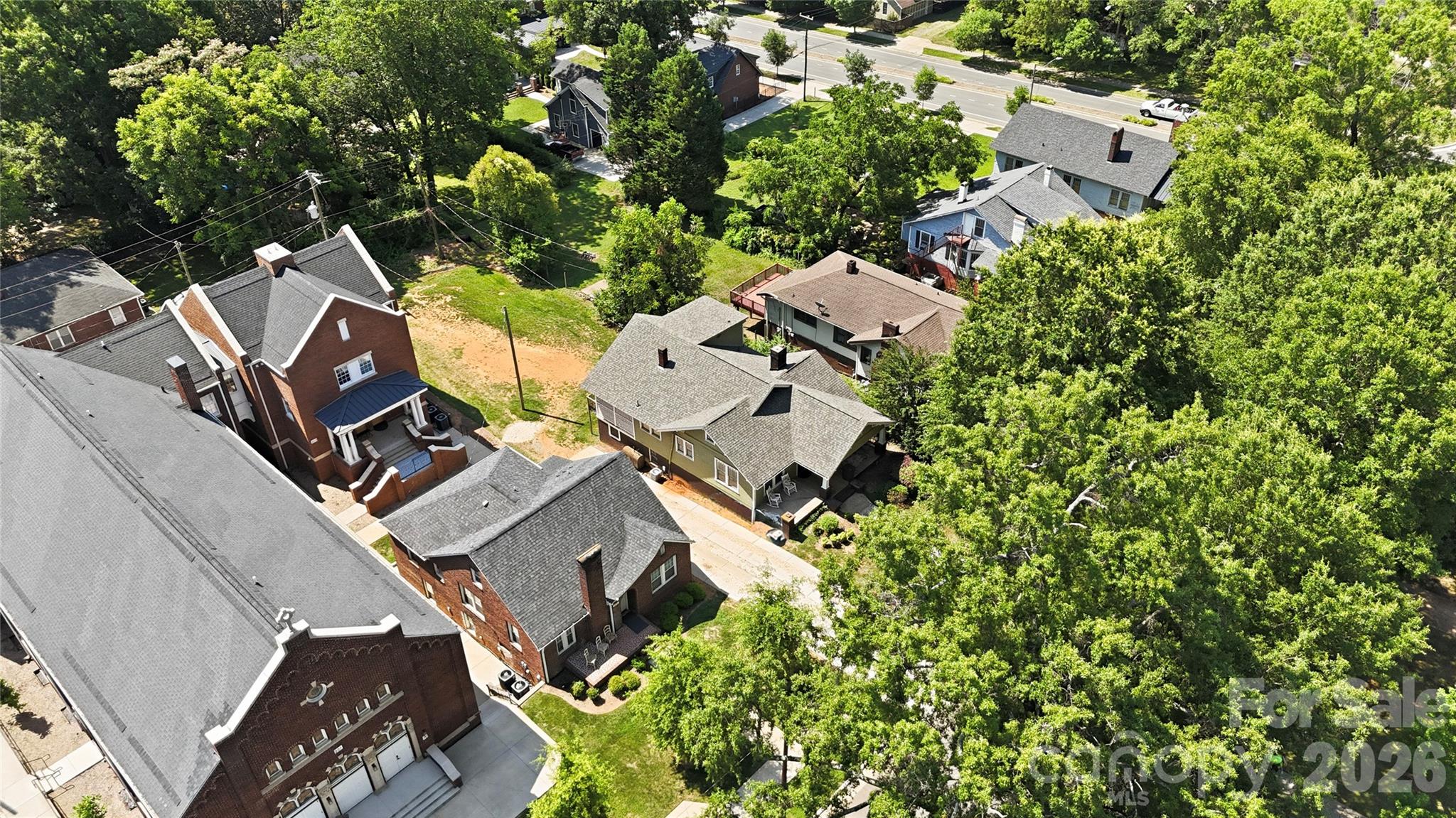 209 Grandin Road — Charlotte
