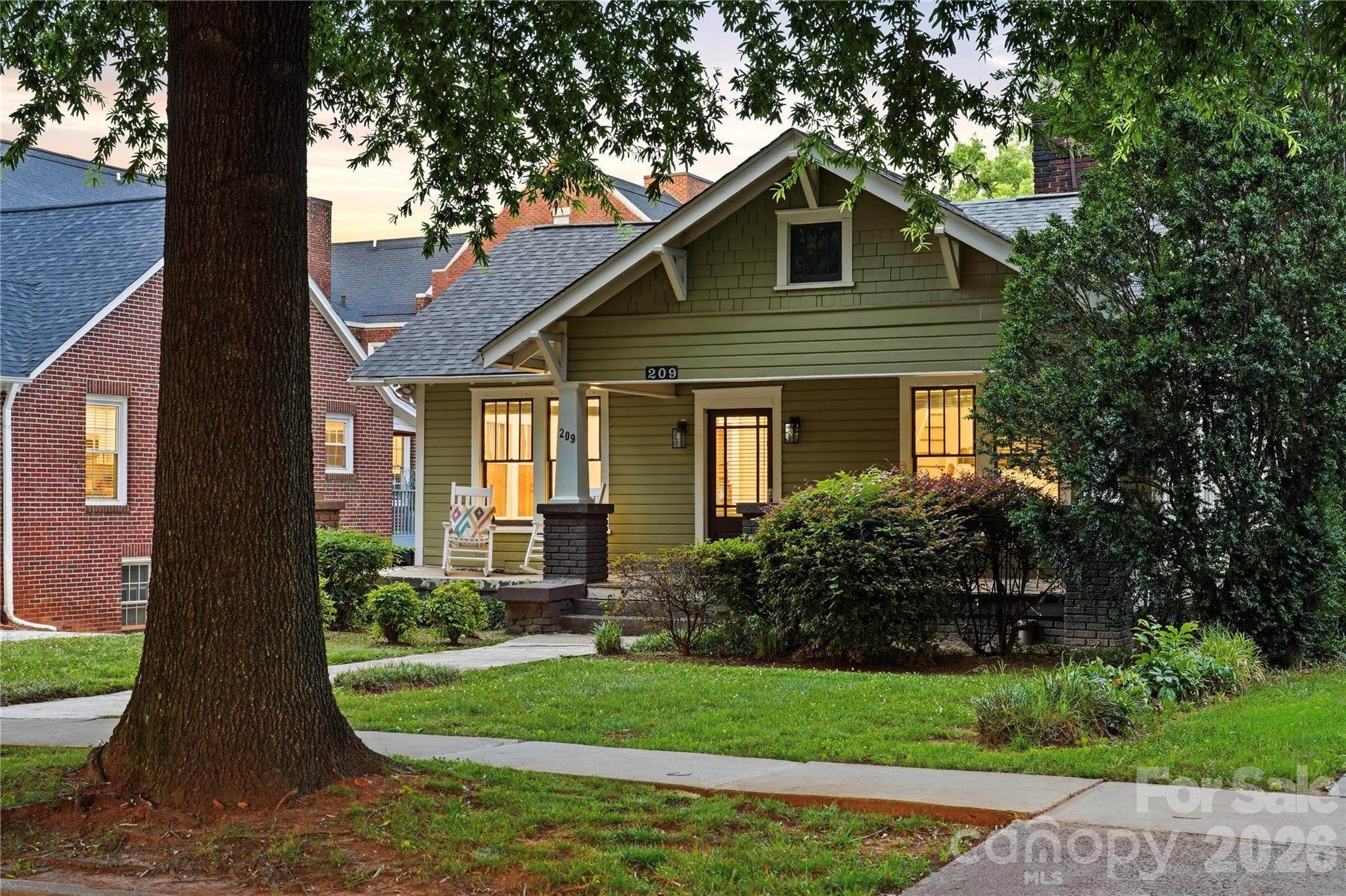 209 Grandin Road — Charlotte