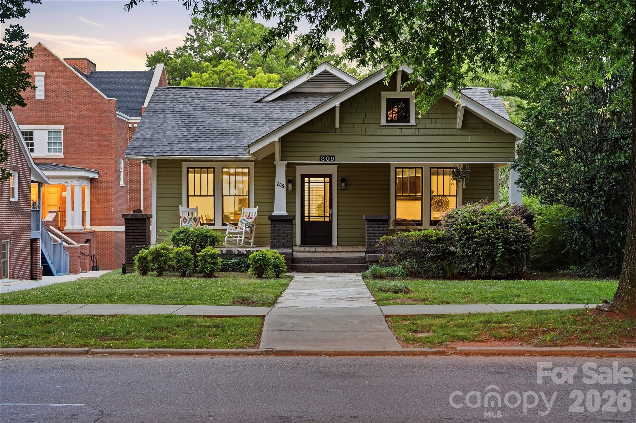 209 Grandin Road — Charlotte